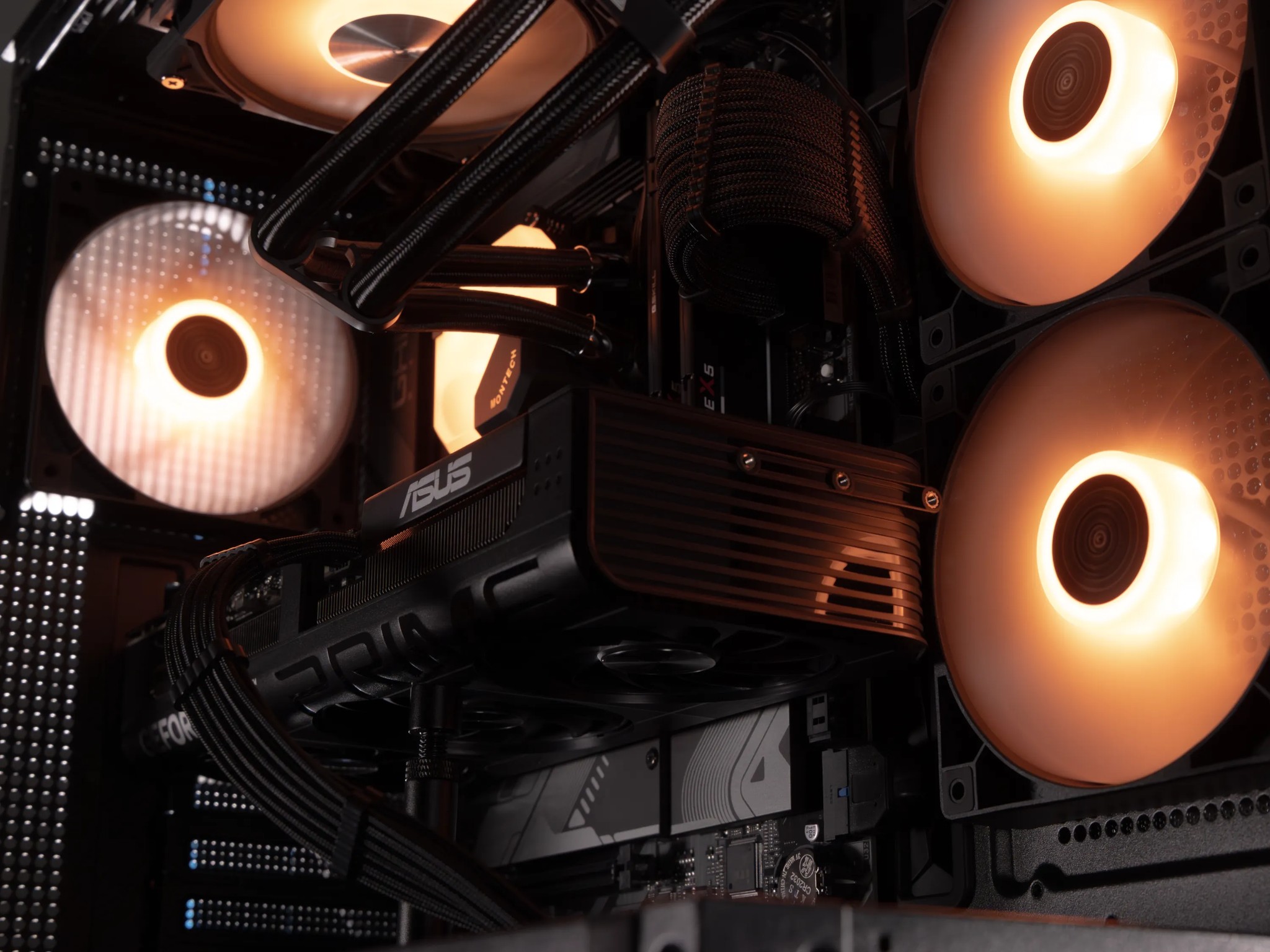 ✨ Bravo ✨  RTX 5070 / AMD R7 9700X  /  1TB NVME / 32GB DDR5 RAM / 360 AIO / Windows 11 Pro