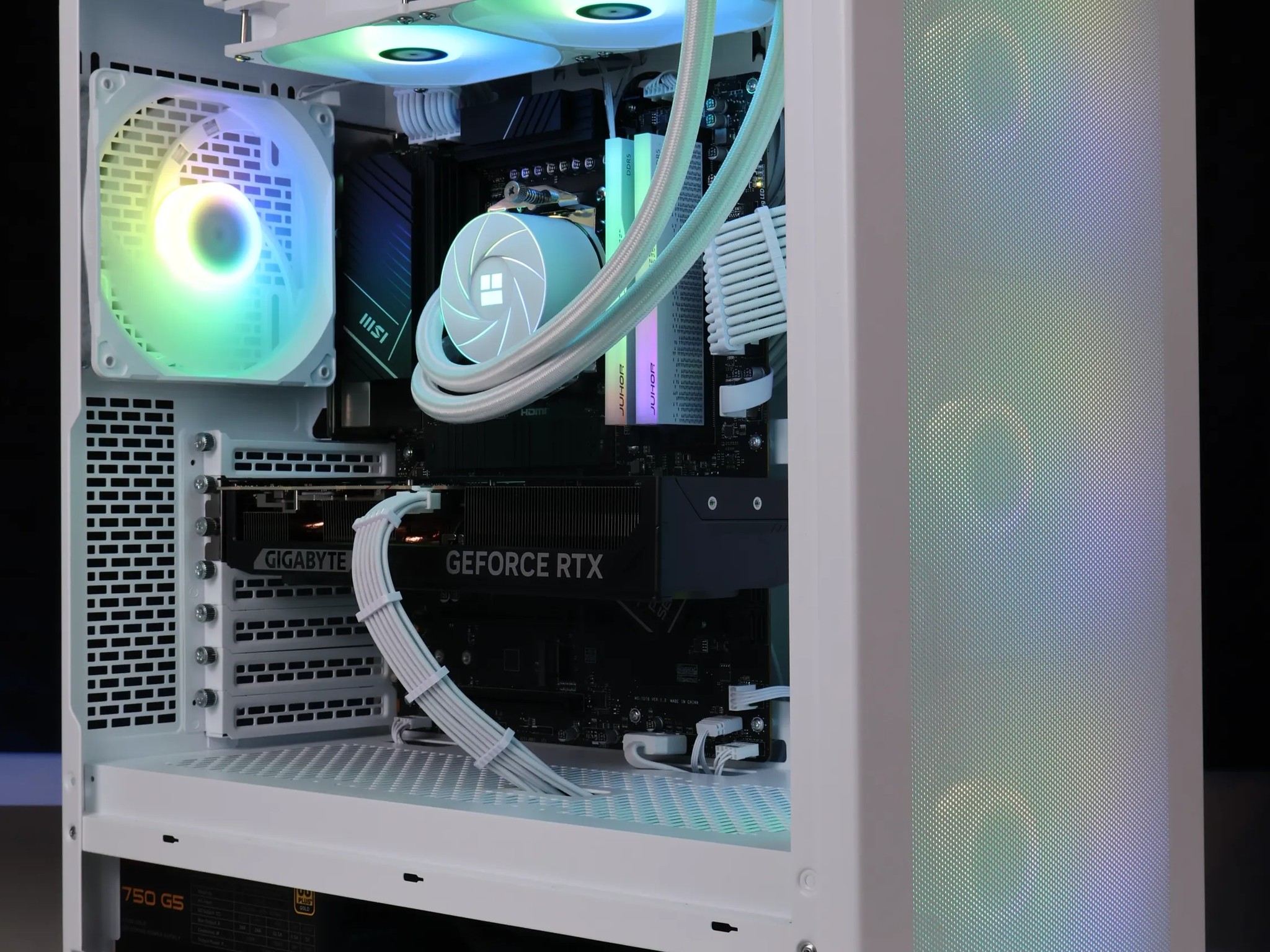 ⚪ Ryzen 7 7700X/RTX 5070 12GB Gaming/Streaming PC ⚪