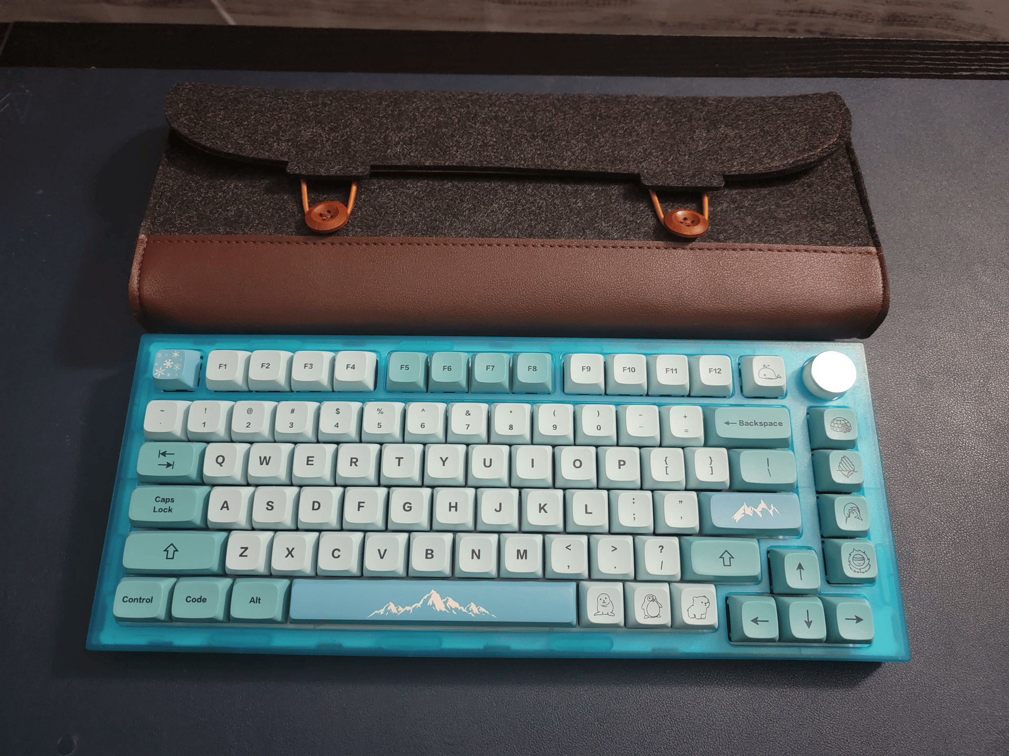 Iceberg: 75% Custom Mechanical Keyboard