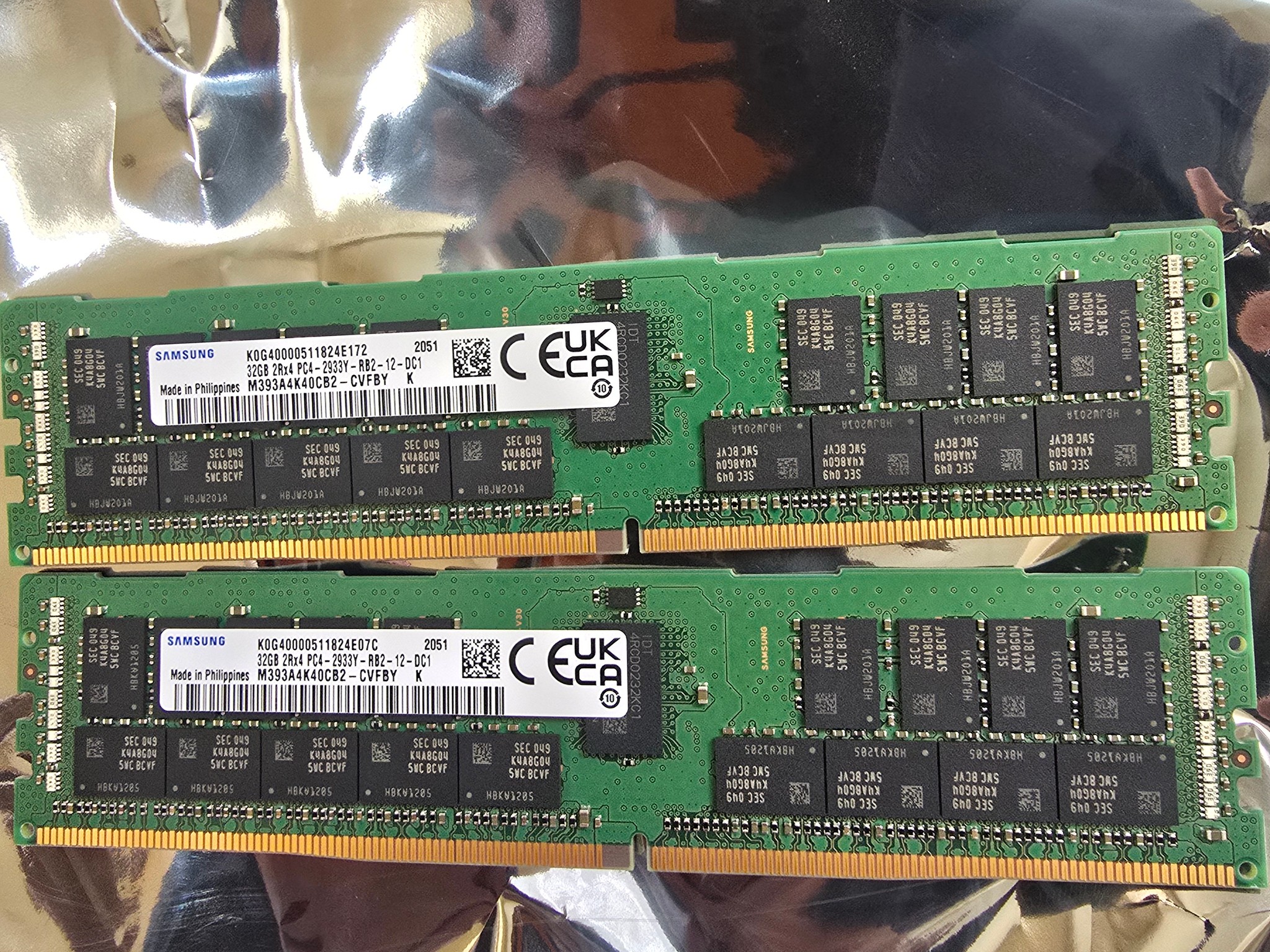 Samsung 32GB DDR4 2933 ECC RDIMM 2Rx4 PC4-2933Y M393A4K40CB2 server ram