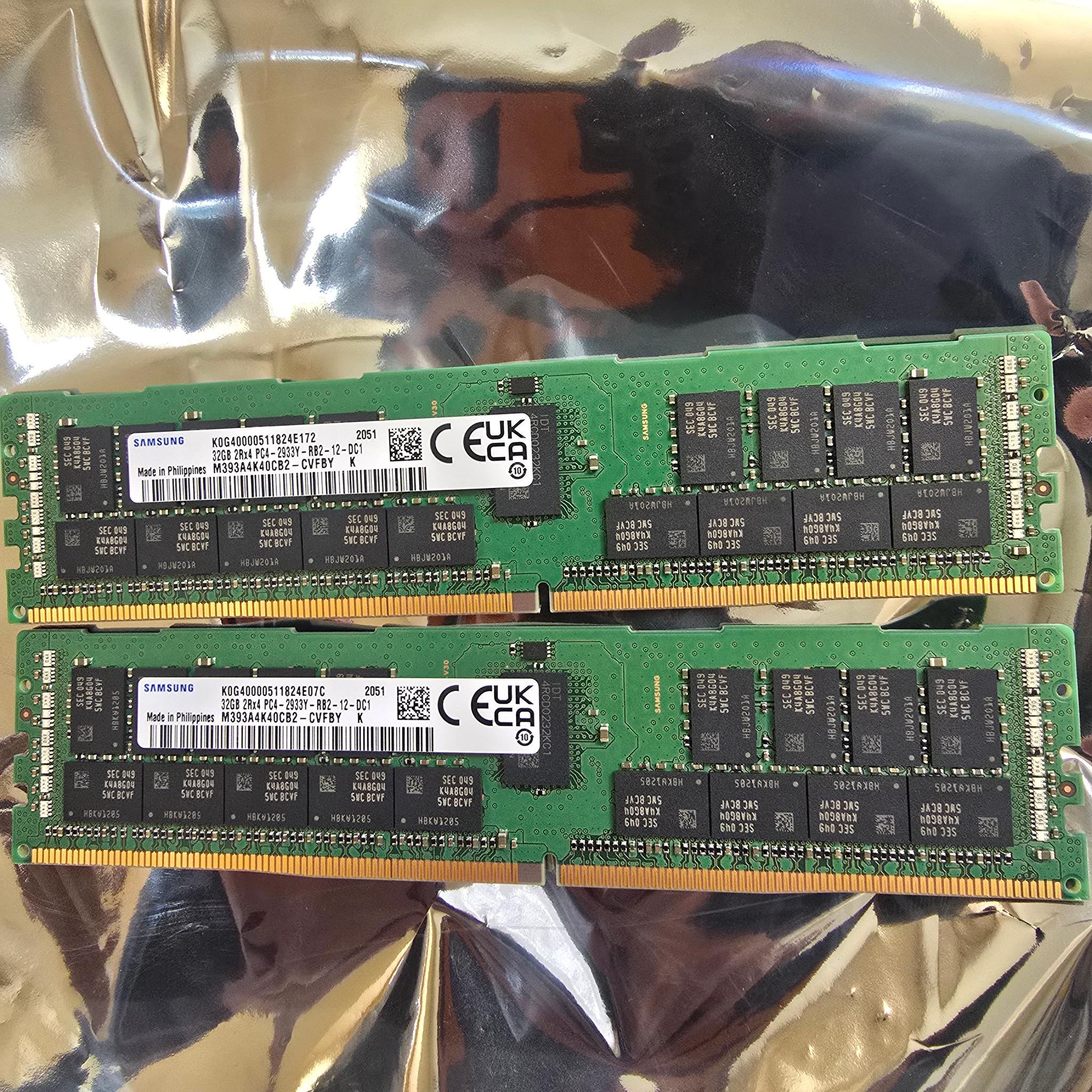 Samsung 32GB DDR4 2933 ECC RDIMM 2Rx4 PC4-2933Y M393A4K40CB2 server ram