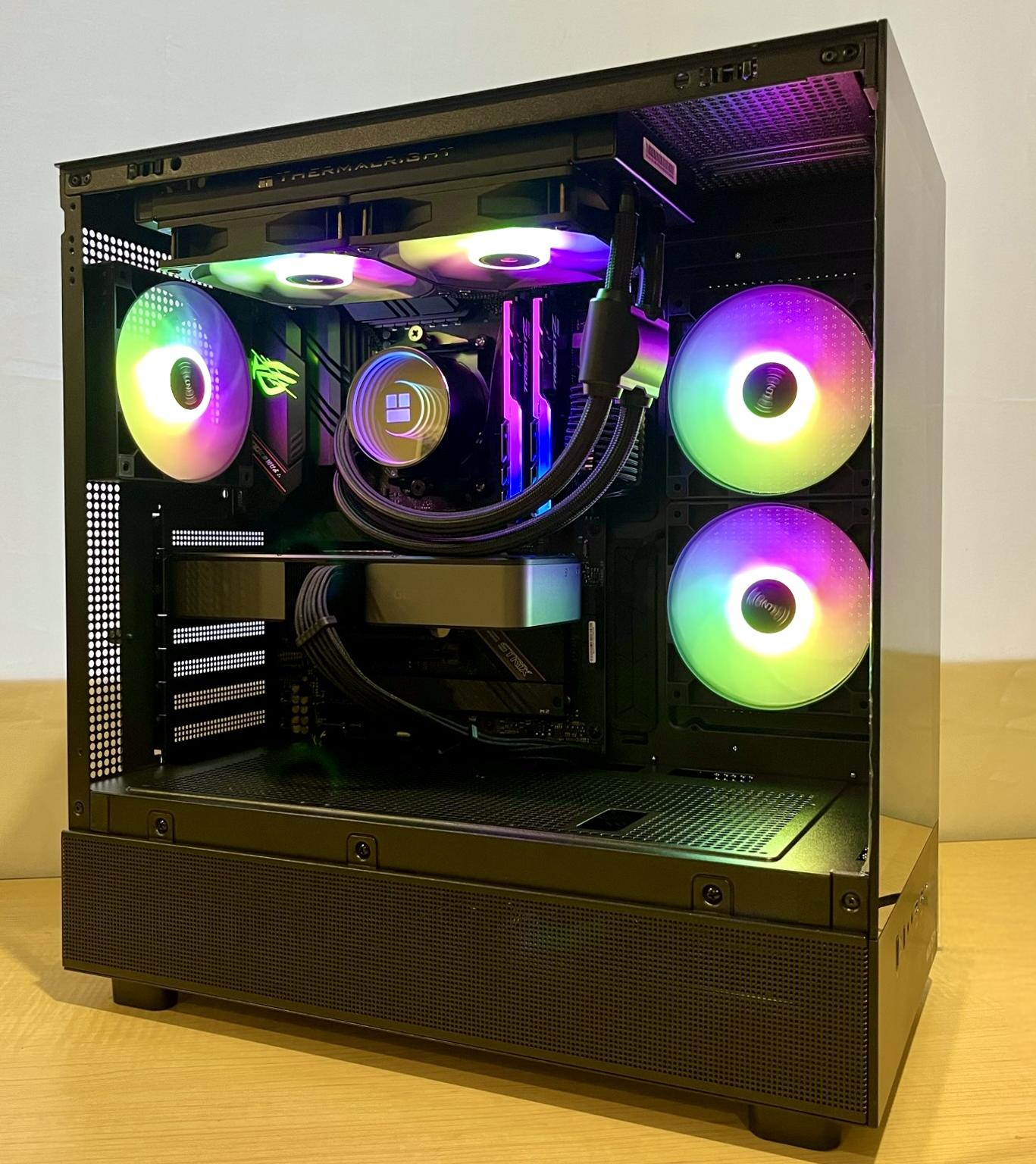 Vivid | RTX 3070, Ryzen 5, 32GB RAM, 1 TB Gaming PC