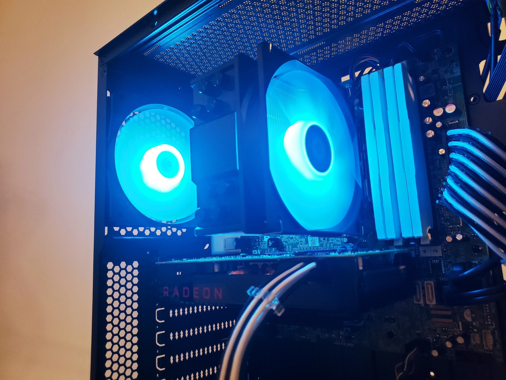 MSI Gaming PC | ⚙️RX580 8GB | Changeable RGB Lighting ✨ |