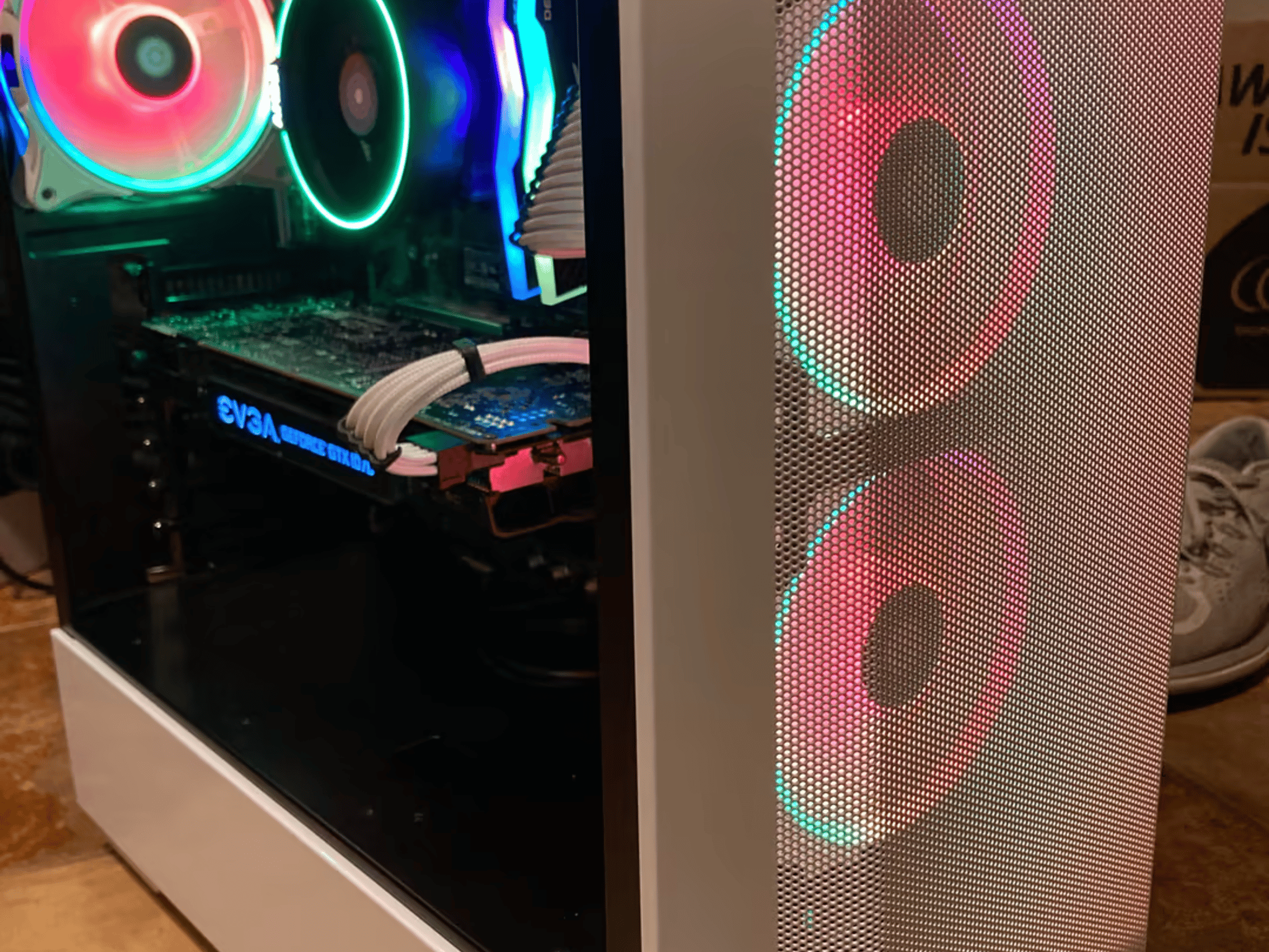 “The Empire” Mid-Range Gaming PC GTX 1070, Ryzen 7 2700