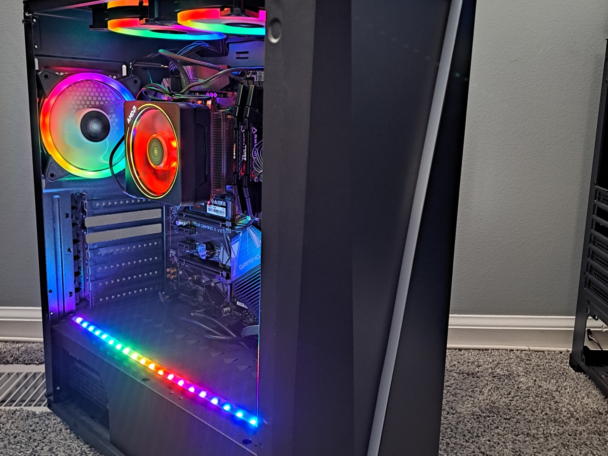 Ryzen 7 3700X - 32GB RAM - 1TB NVMe SSD