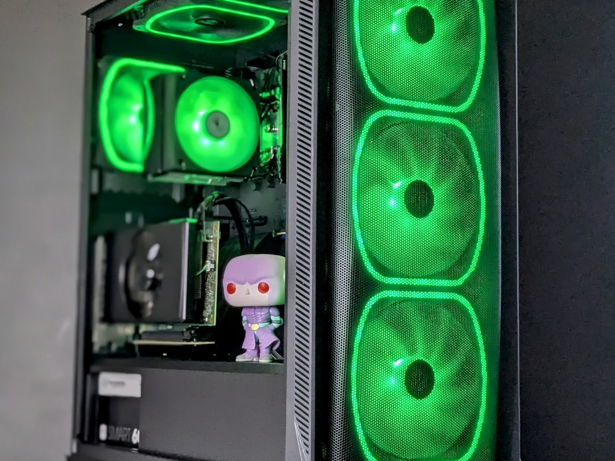 Hit (1080p Beast)🟣RTX 2060 Super⚫Intel I5-8600K@4.2GHz⚫16GB FURY/DDR4⚫1TB PCIE Gen3x4 SSD⚫Windows 11