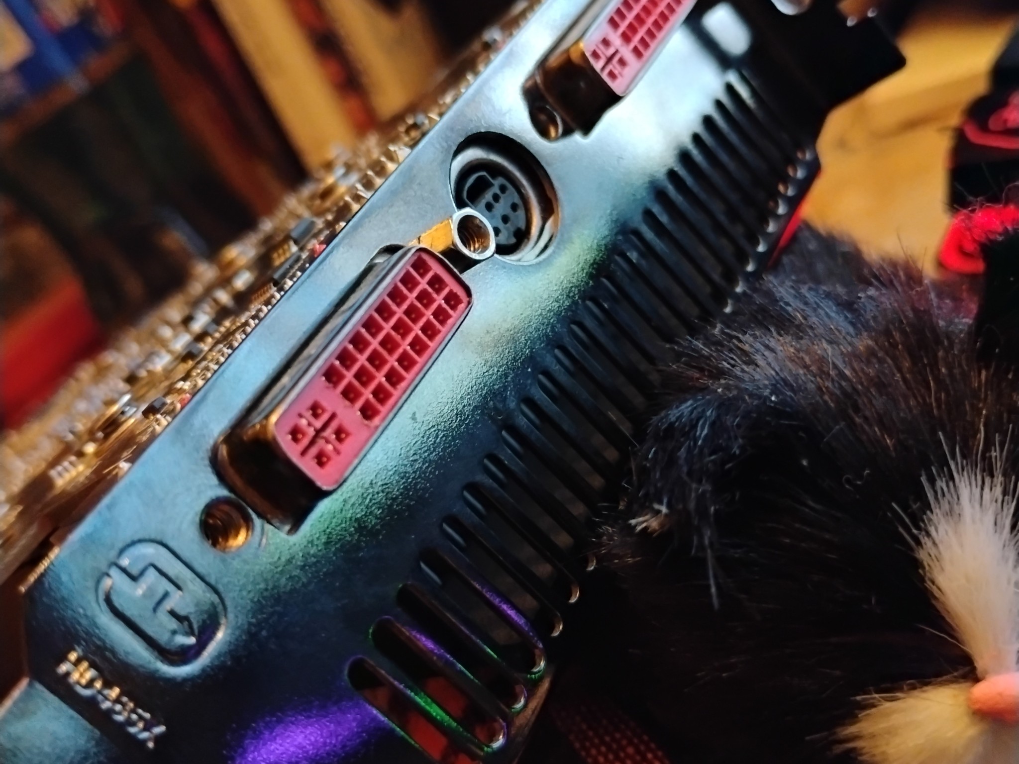 ATI Radeon XFX HD 4850 | DX10
