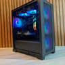 RTX 5060 | RYZEN 5 8400F | 16GB DDR5 | 1TB SSD | 650W | 240MM