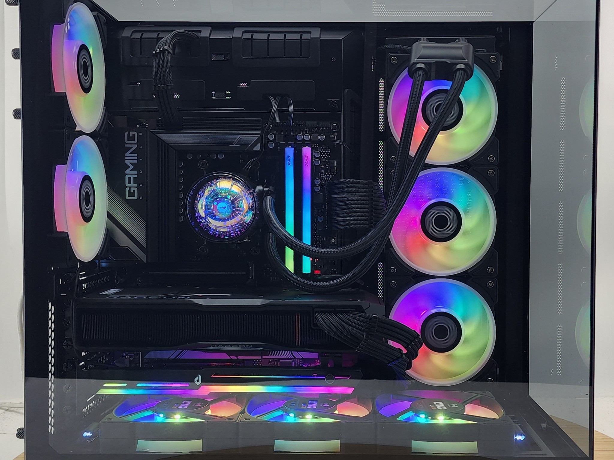 Gaming PC Ryzen 9 9900X 32GB RAM 2TB SSD RX 7900 XTX 24GB Windows 11 Computer