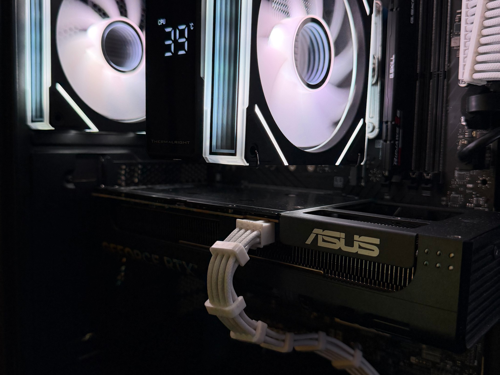 GeForce RTX 5060 Custom Gaming PC - Core i5-14400F, 16GB RAM, 1TB SSD