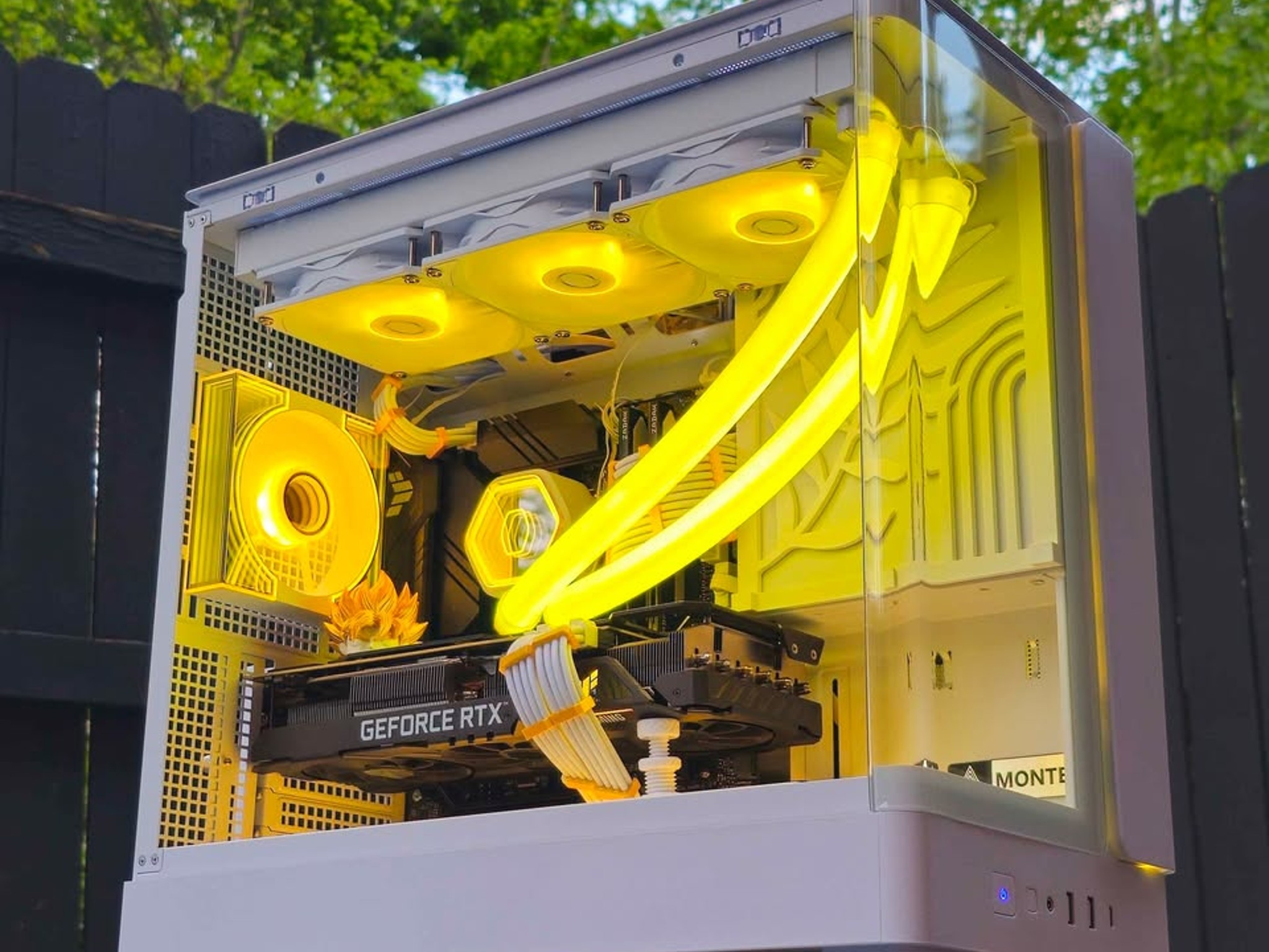 ⚜️White/Gold Custom Gaming PC • RTX 3070 Ti, Intel i7, 16GB RAM, 1TB SSD • Plug n' Play