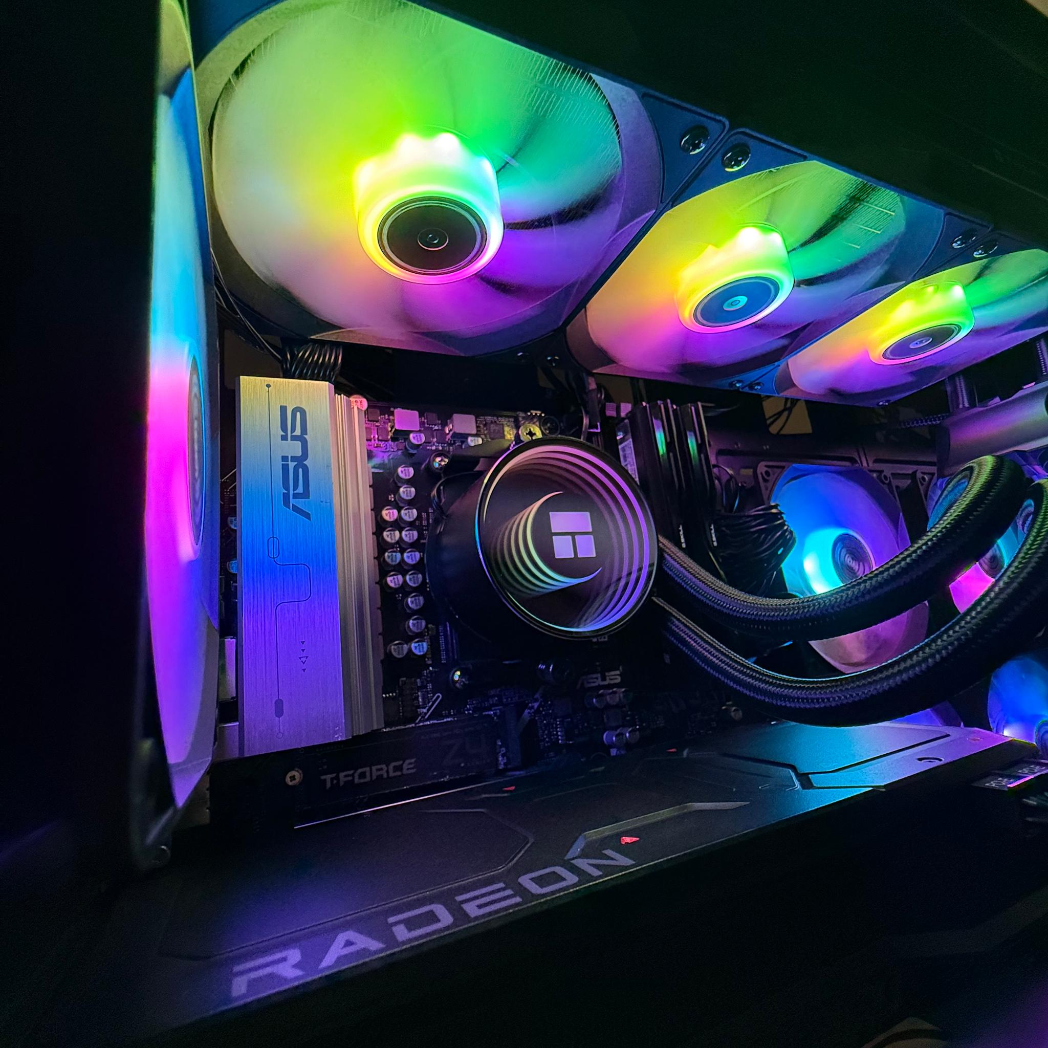 RX 7900 XT | RYZEN 9700X | 32GB 6000CL30 | 2TB NVME | WIFI