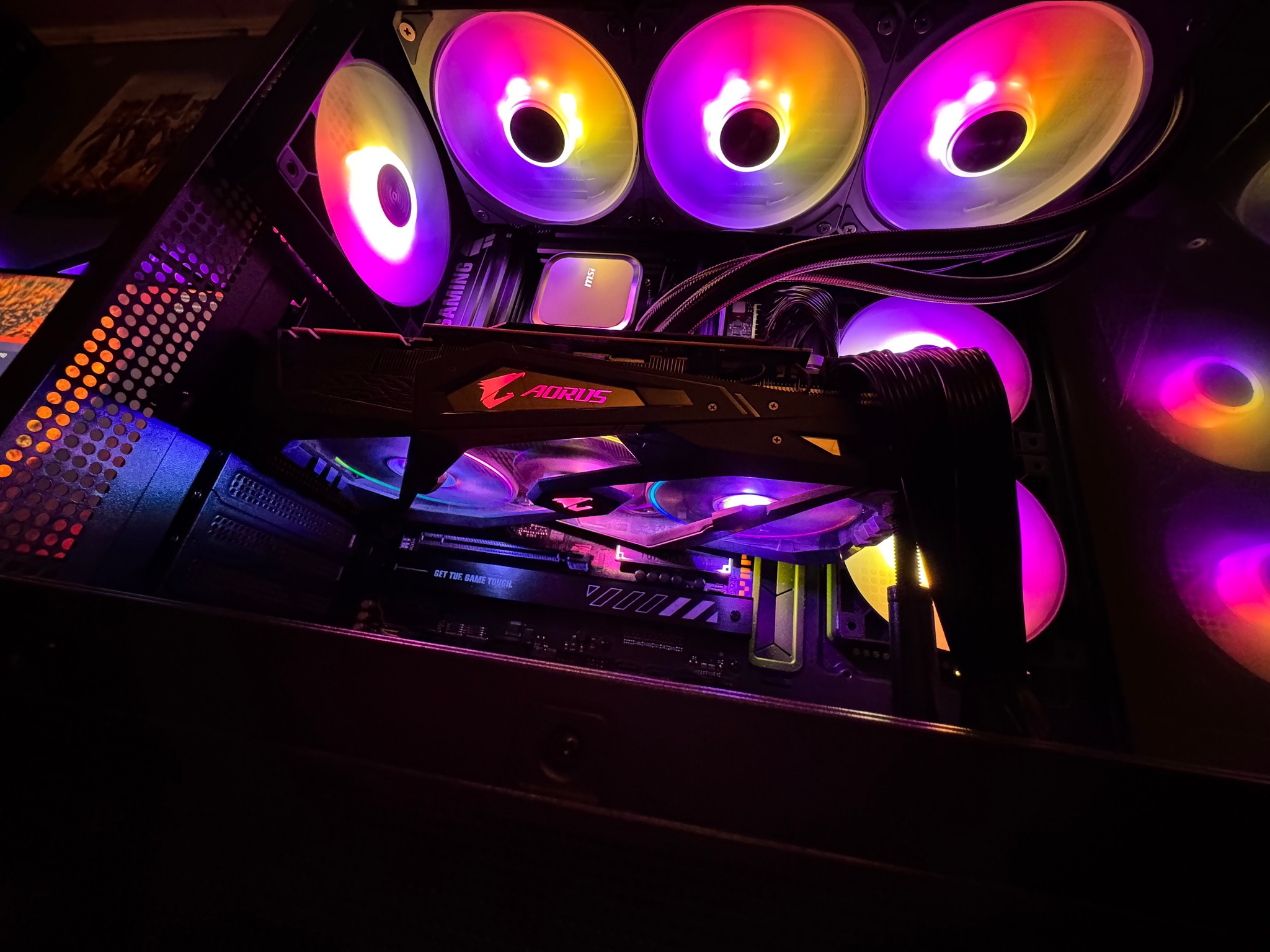 🚀7600X3D Machine | RTX 2080 Ti | 32GB DDR5 | 1TB Gen4 SSD | 850W 80+ Gold | WiFi + Bluetooth