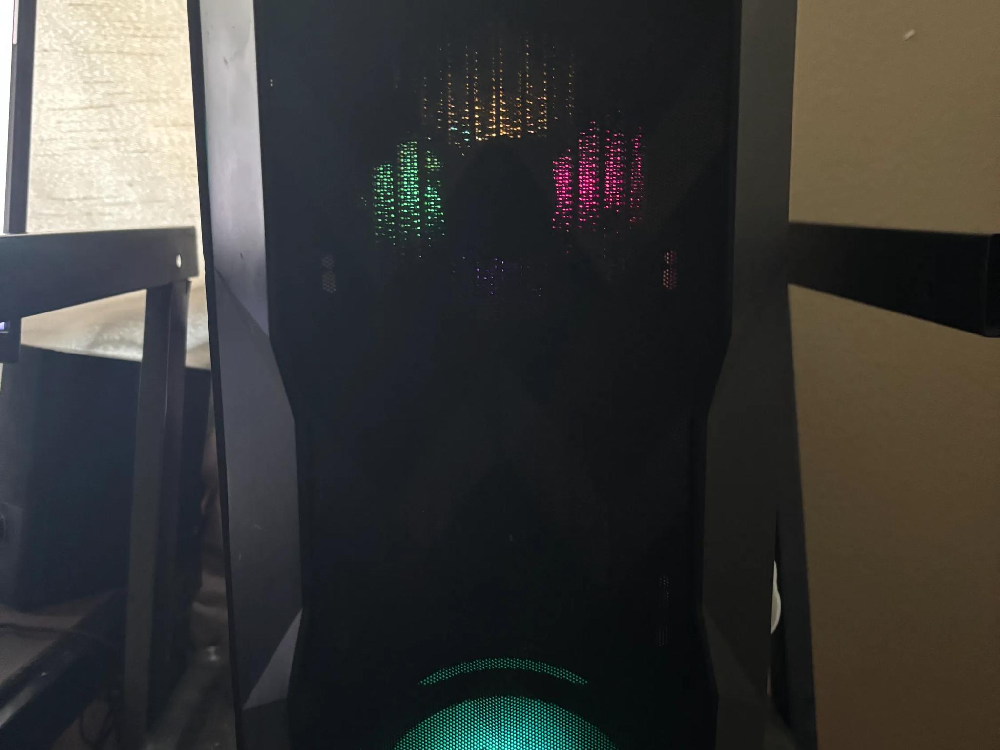 Gaming PC; i7 - 9700K , 16 GB RAM, NVIDIA 4060