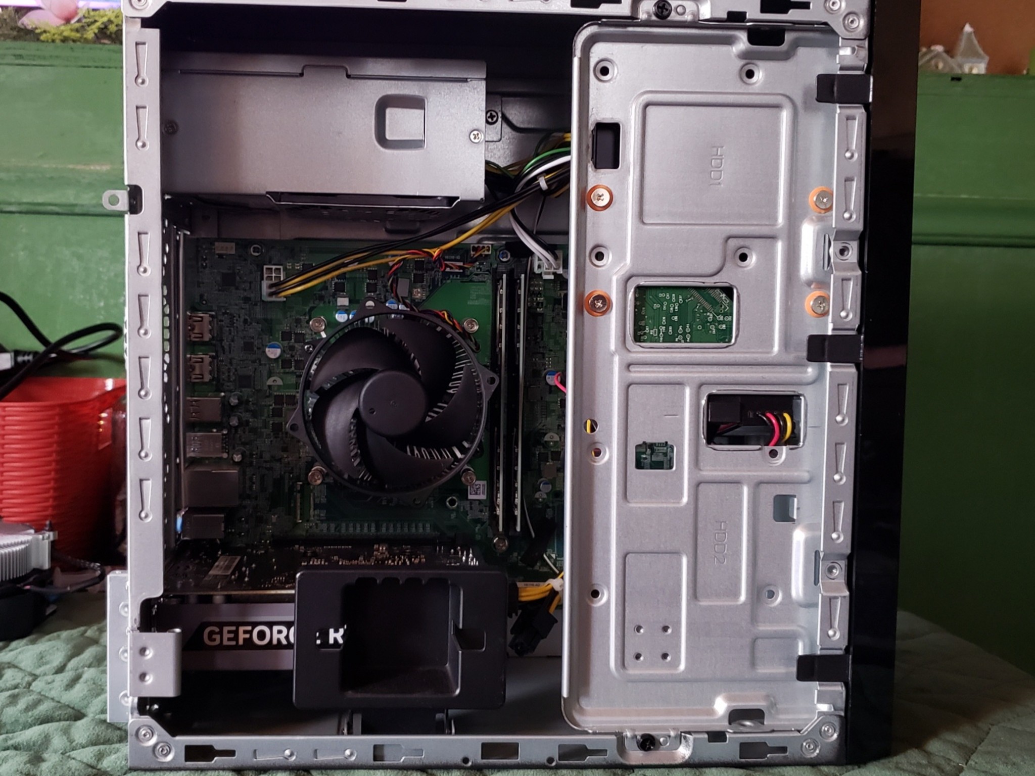 "A Sleeping Giant" | 1080p/1440p Gaming PC | i7-12700F & RTX 4060