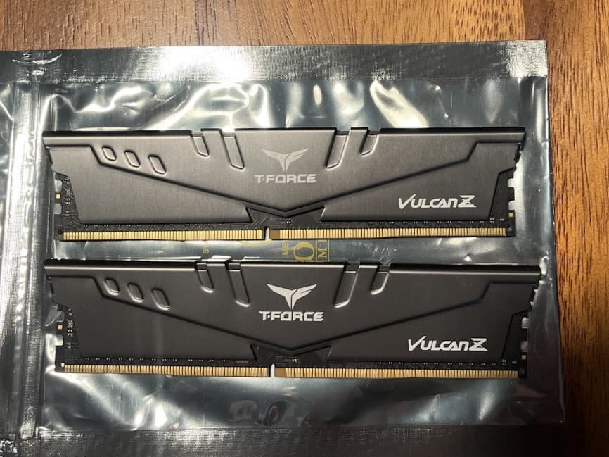 TeamGroup T-Force Vulcan Z 16GB 2x8GB DDR4 RAM 3200Mhz TLZGD48G3200HC16FBK