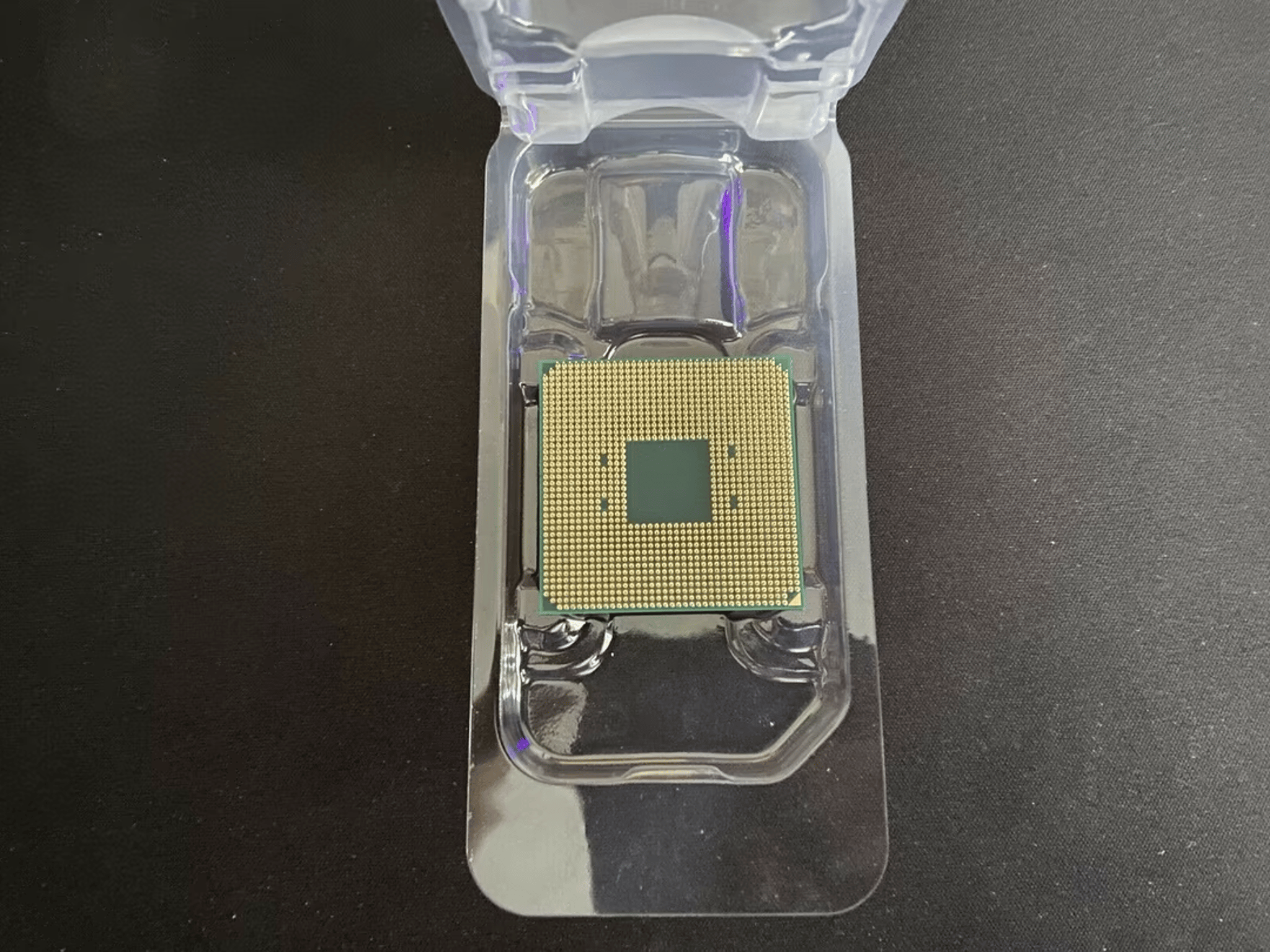 AMD Ryzen 5 2600 3.4 GHz 6-Core Processor + Thermal Paste