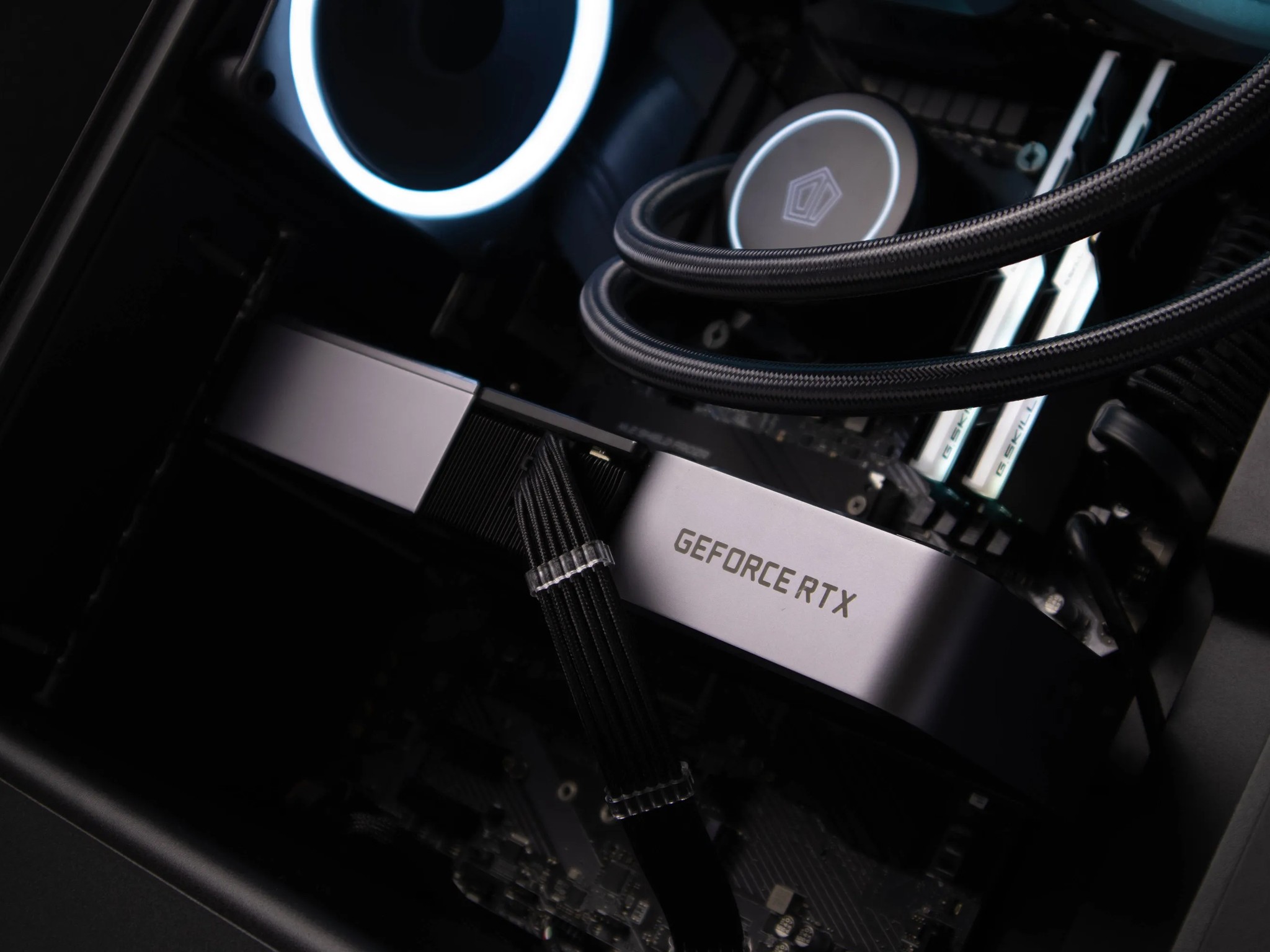 The Ringer (RTX 3070 Ti FE | Intel i7-10700F | 16gb RAM)