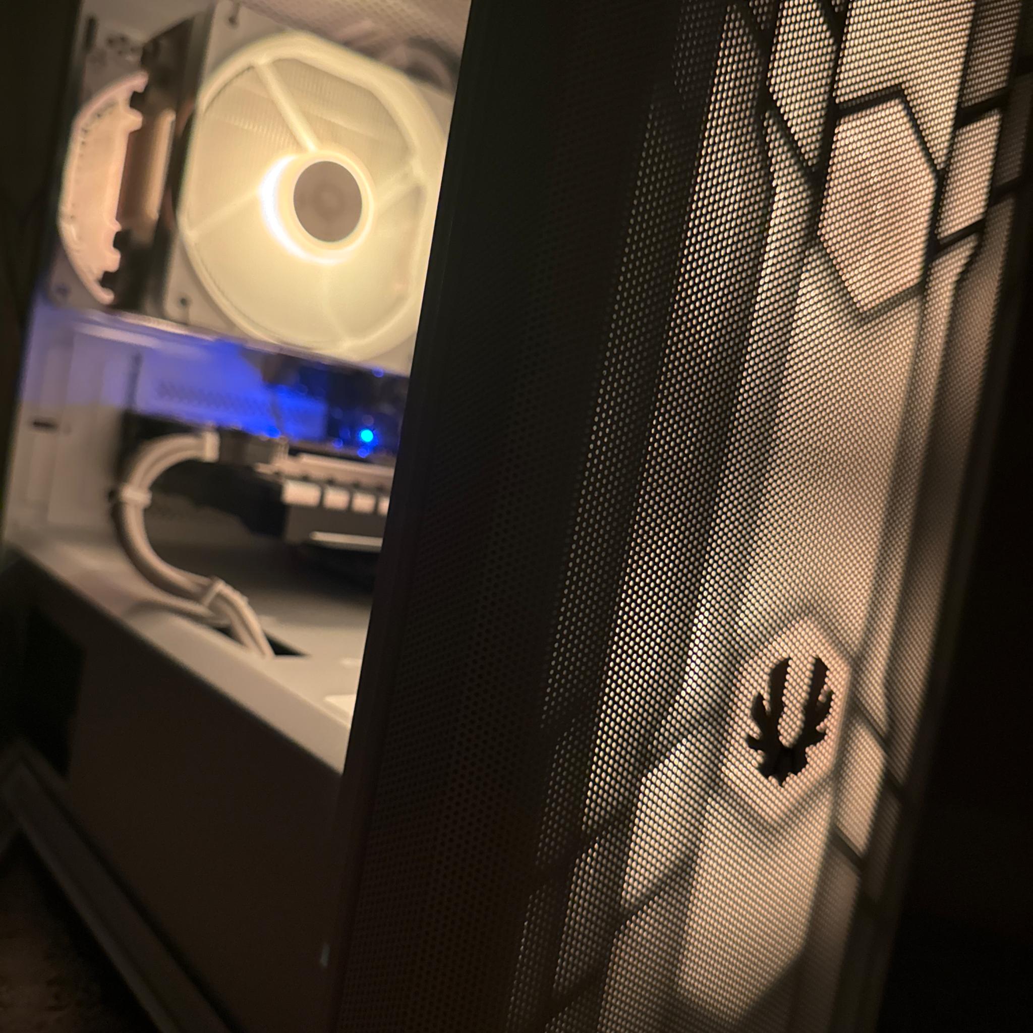 |🔥DISCOUNT|⚪️White Budget Gaming PC⚪️|GTX 1650|Ryzen 5|1TB SSD|WIFI + Bluetooth