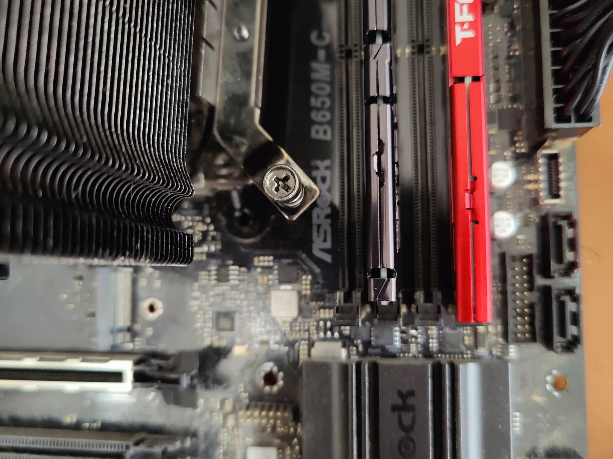 Asrock B650m-c with 24gb DDR5 and 800w PSU