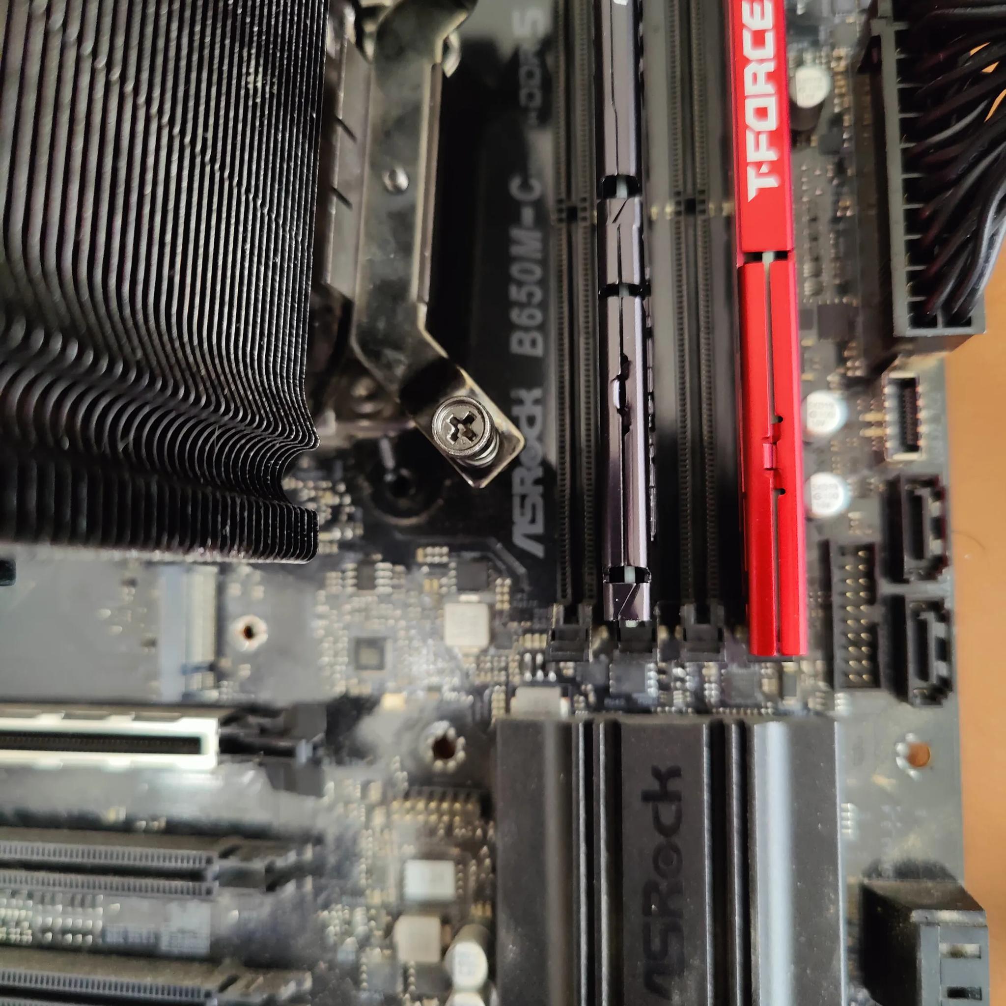 Asrock B650m-c with 24gb DDR5 and 800w PSU