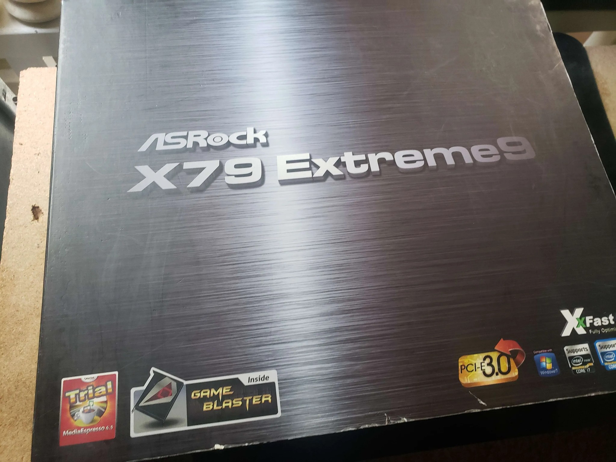 Asrock X79 Extreme9 Motherboard with E5-1620 CPU LGA2011 Socket with Original Box/Accessories