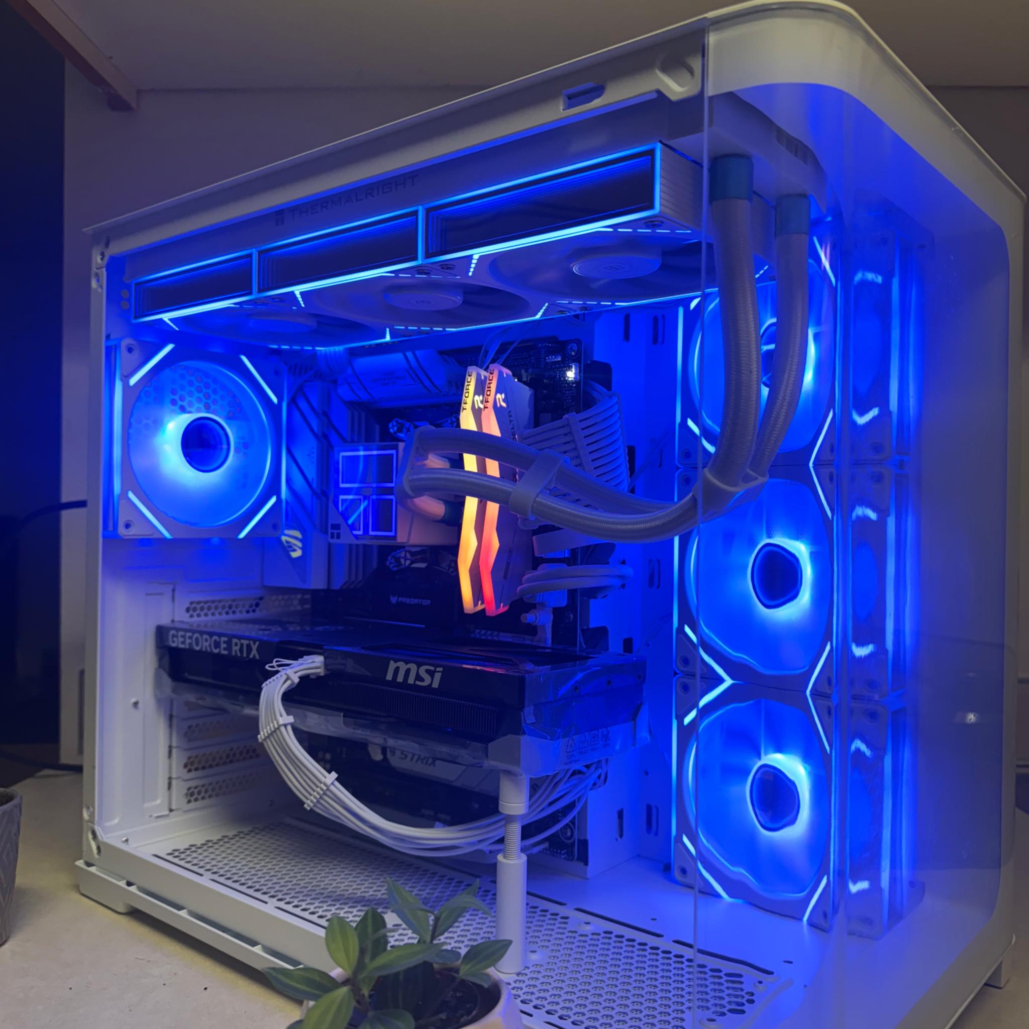 WHITE RTX 5080 GAMING PC | Ryzen 7 9800X3D | 32gb DDR5 RAM | 2tb SSD