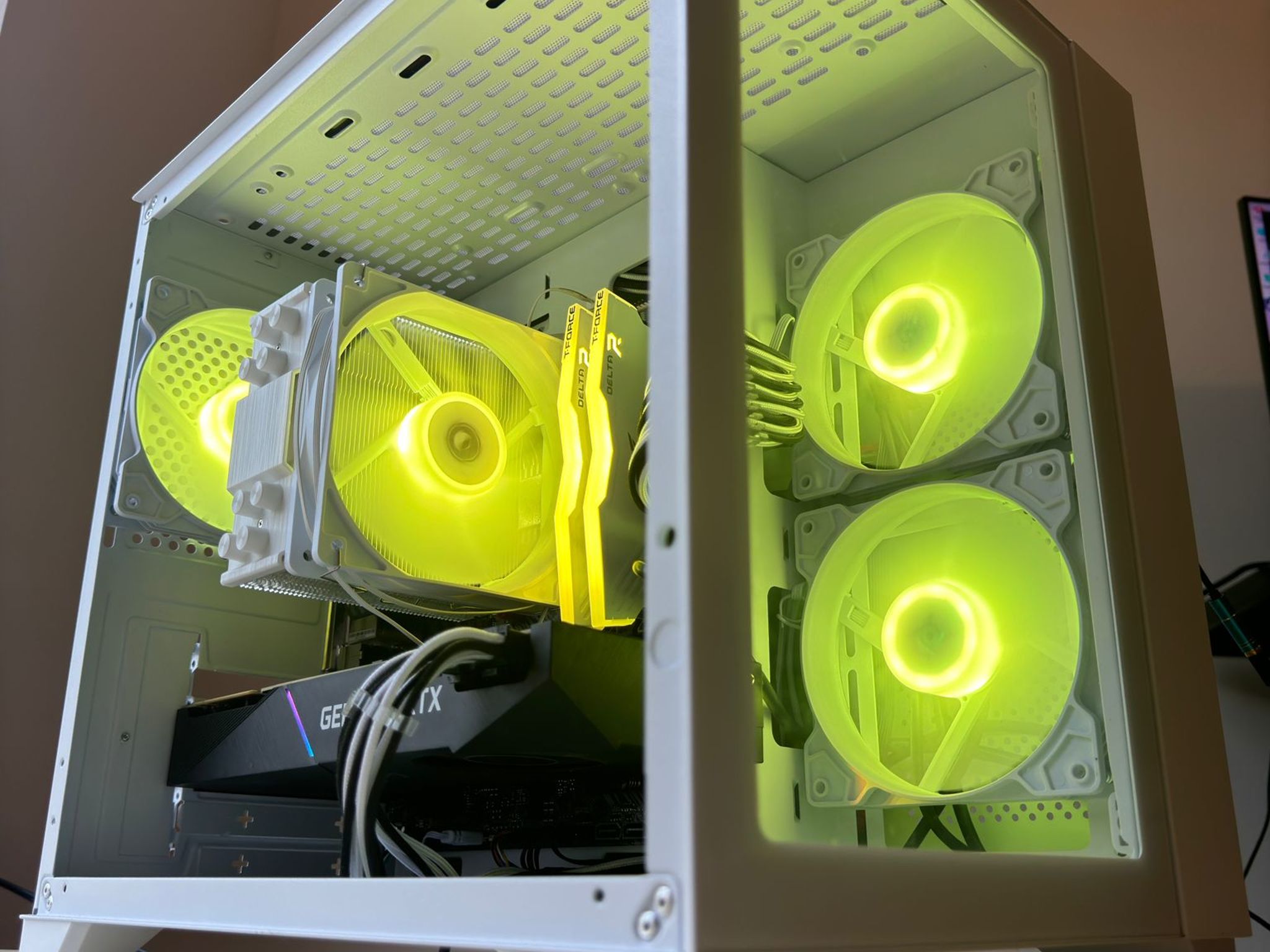 ❄️ THE SNOW ❄️ RTX 2070s | Ryzen 7 3800x | 1TB SSD | WI-FI |DDR4 16GB