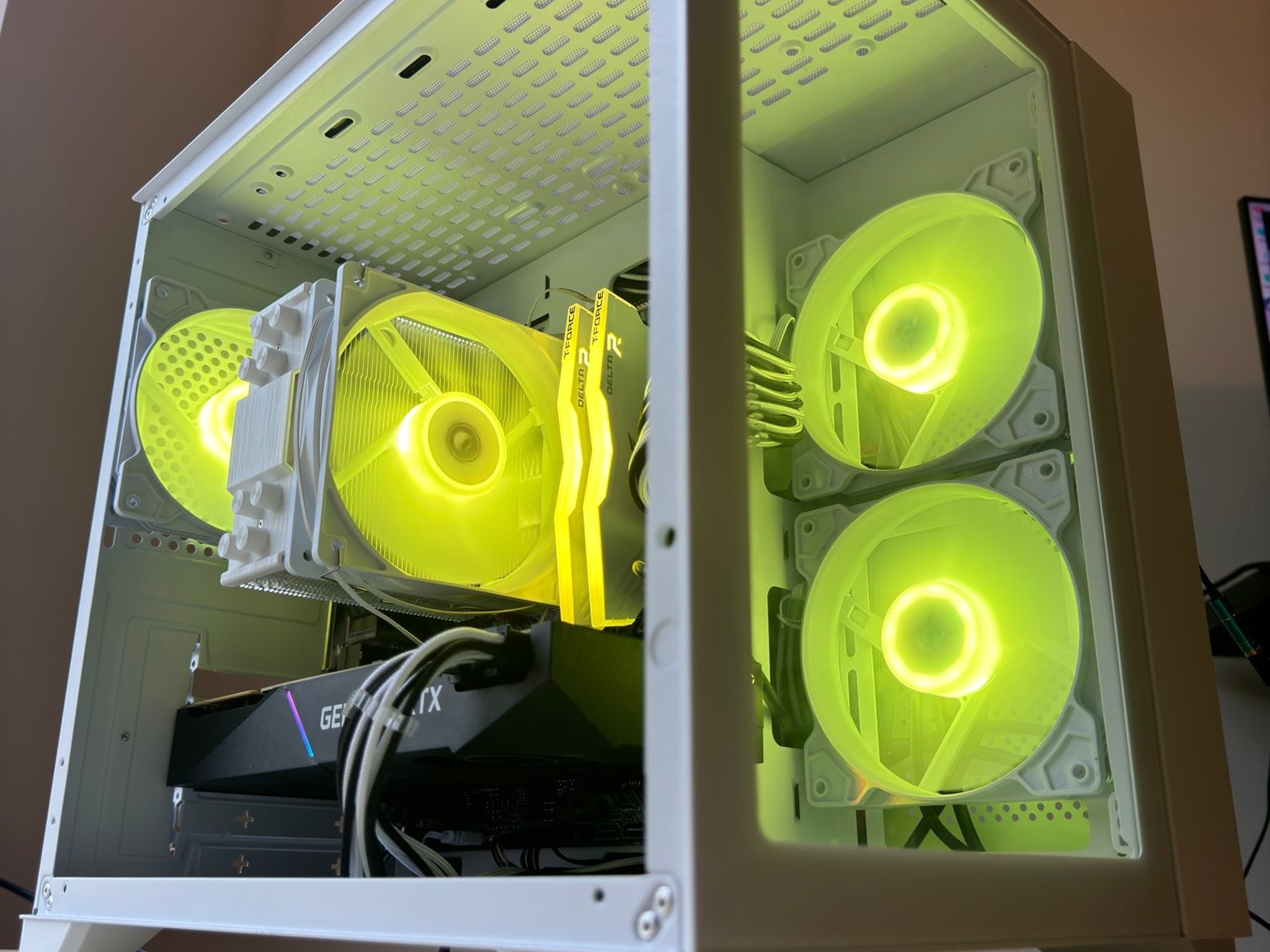 ❄️ THE SNOW ❄️ RTX 2070s | Ryzen 7 3800x | 1TB SSD | WI-FI |DDR4 16GB