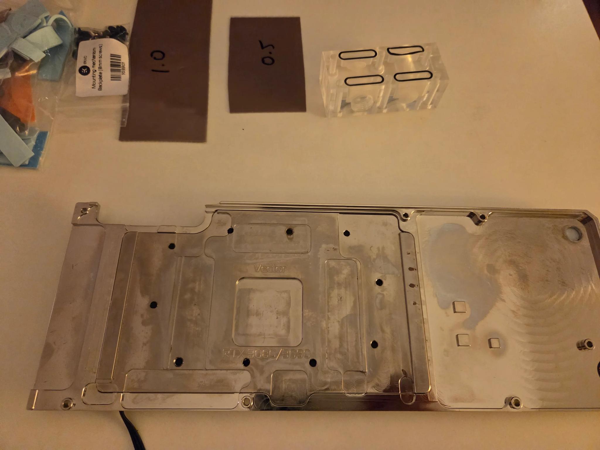 RTX 3090 EVGA XC3 EK Quantum Waterblock + Active Backplate + EK Quantum Vector Backplate