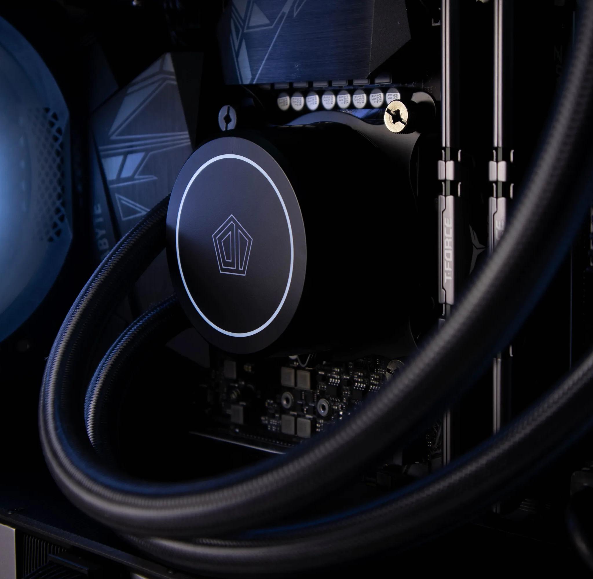 Black Magic (RTX 3070 FE | Intel i5-10600 | 16gb RAM)