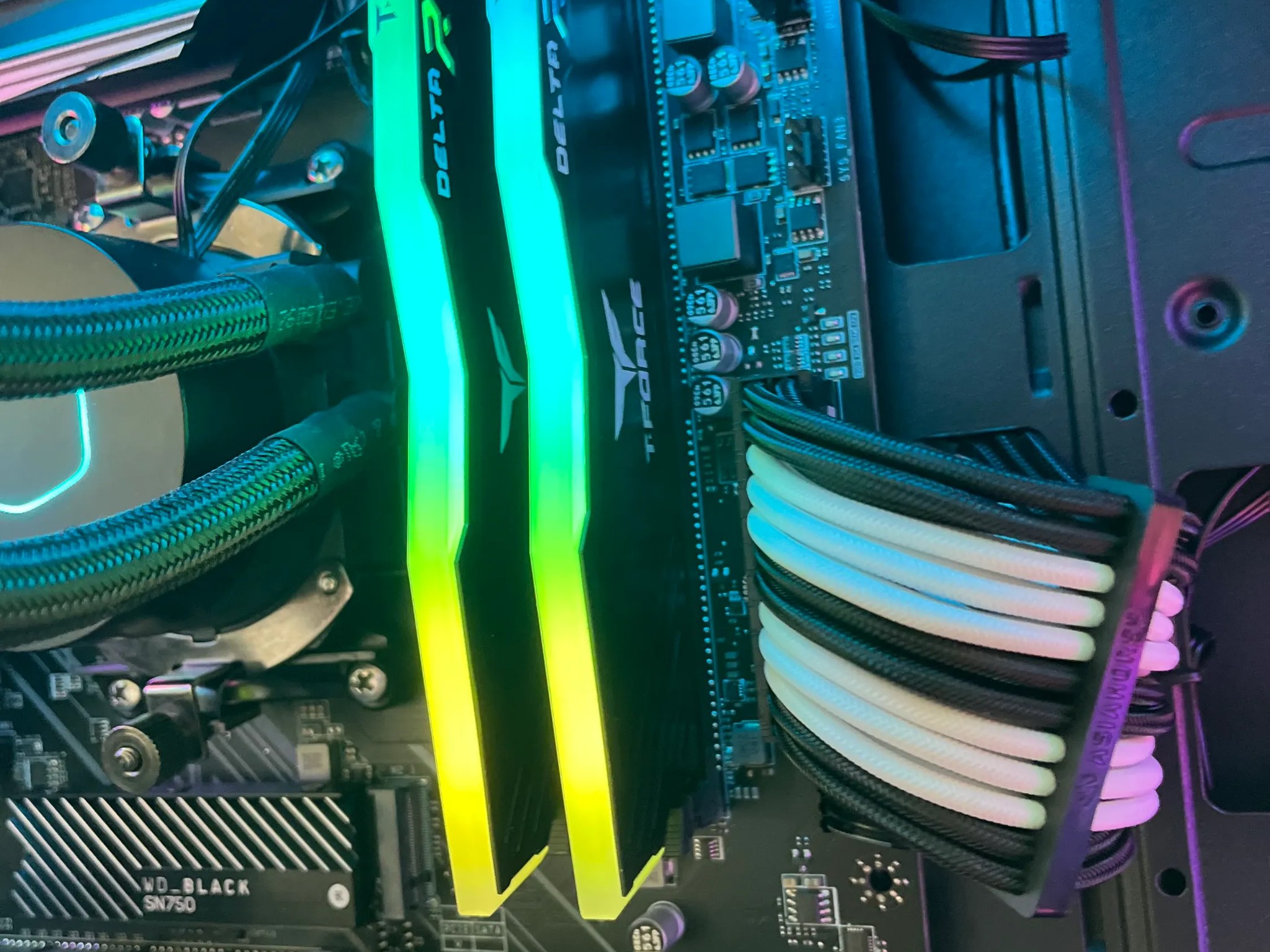 🥶 1440P FREEZER Gaming PC Ryzen 7 5800X | EVGA RTX 3060 12GB | 32GB RAM | 1TB NVME