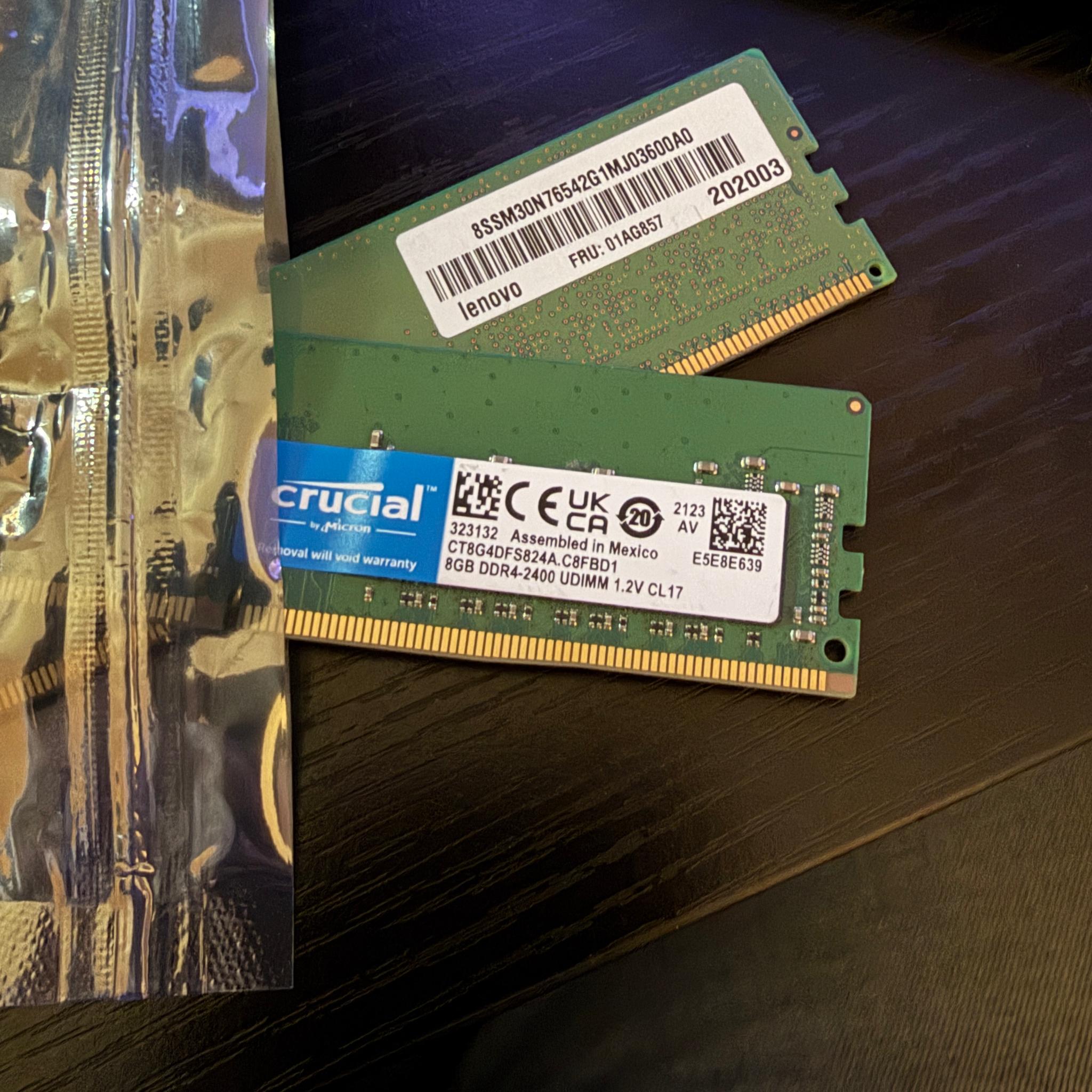 16GB (2x8GB) DDR4 RAM Crucial + Lenovo 2400MHz Desktop Memory