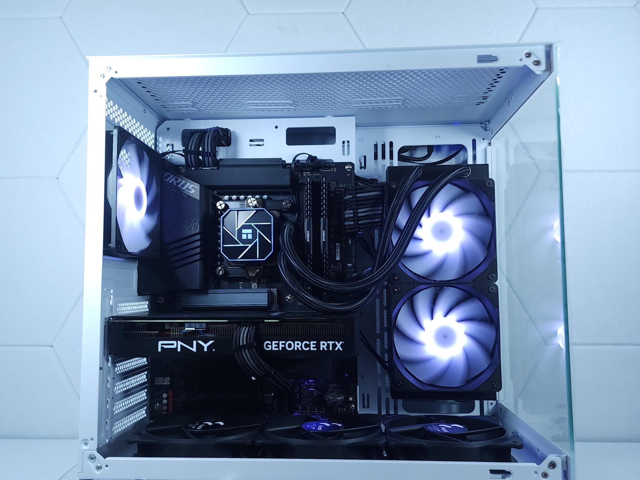 🤍RTX 4070 Super●Core i7 12700KF●1440p Gaming Computer