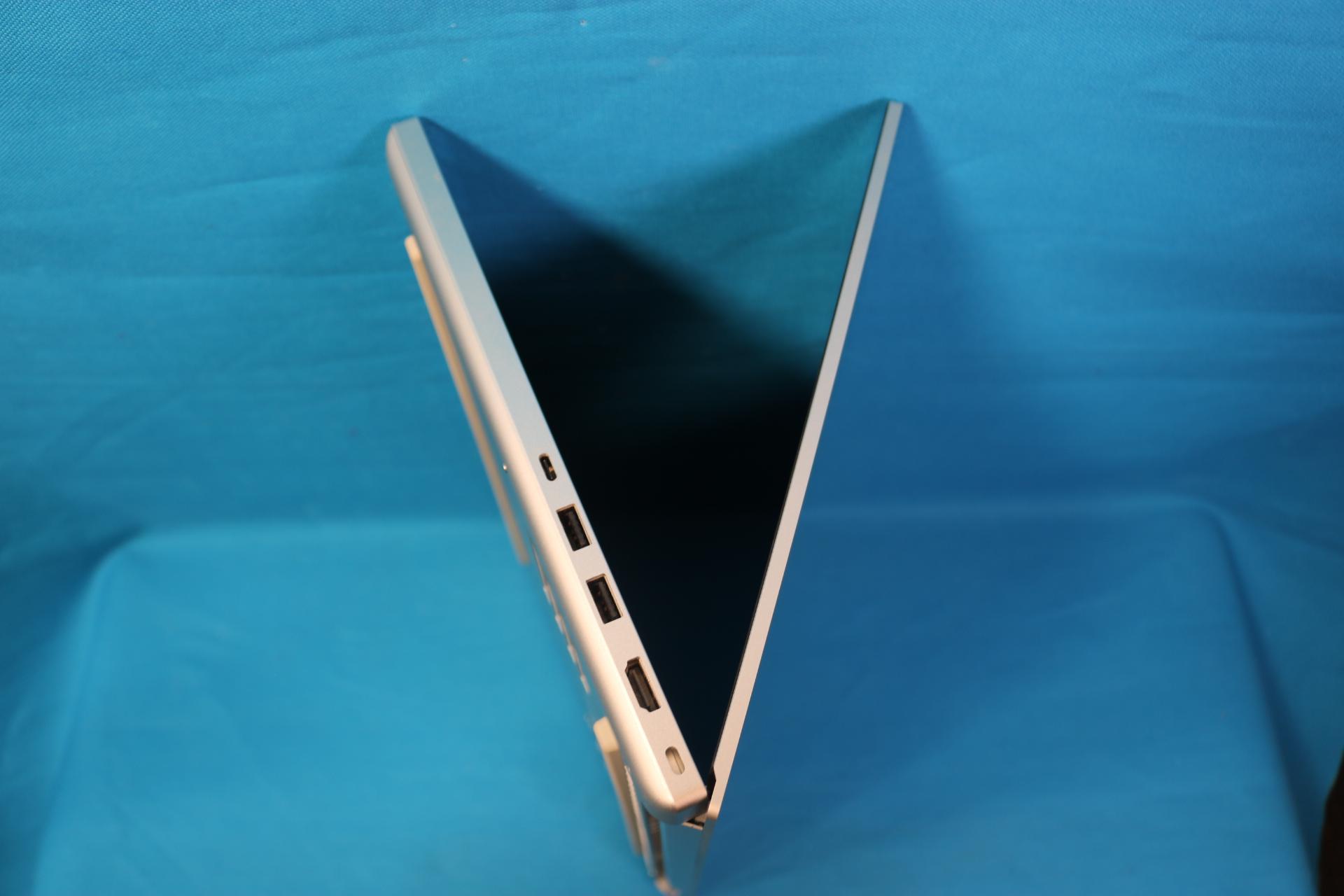 i7-10750H / RTX 2070 / 4K 15.6" OLED / 8GB RAM / 256GB NVME / Razer Blade 2020 Silver Gaming Laptop