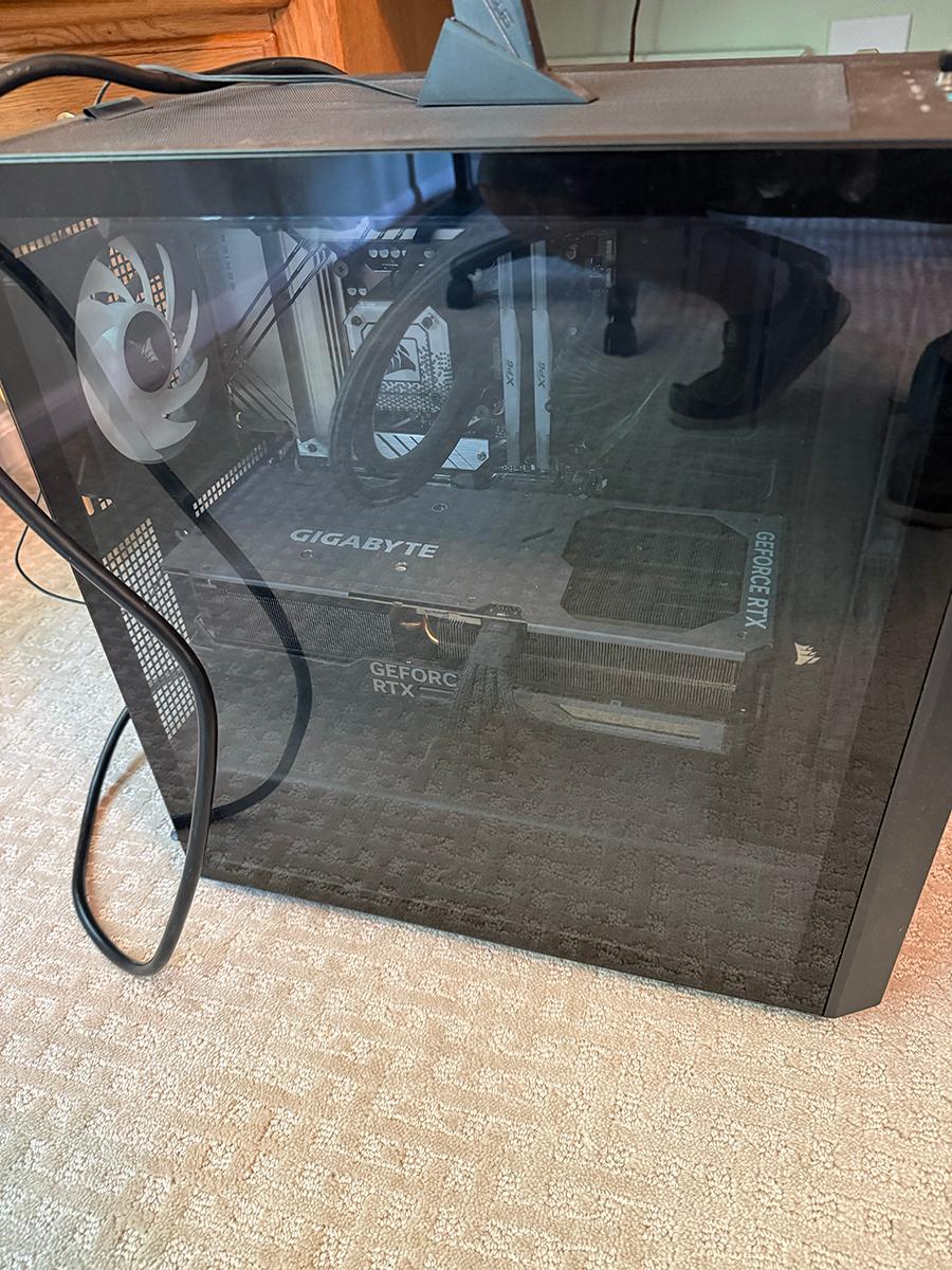 Gaming PC - RTX 4090, i7-13700KF, 32GB RAM, 2TB NVMe SSD