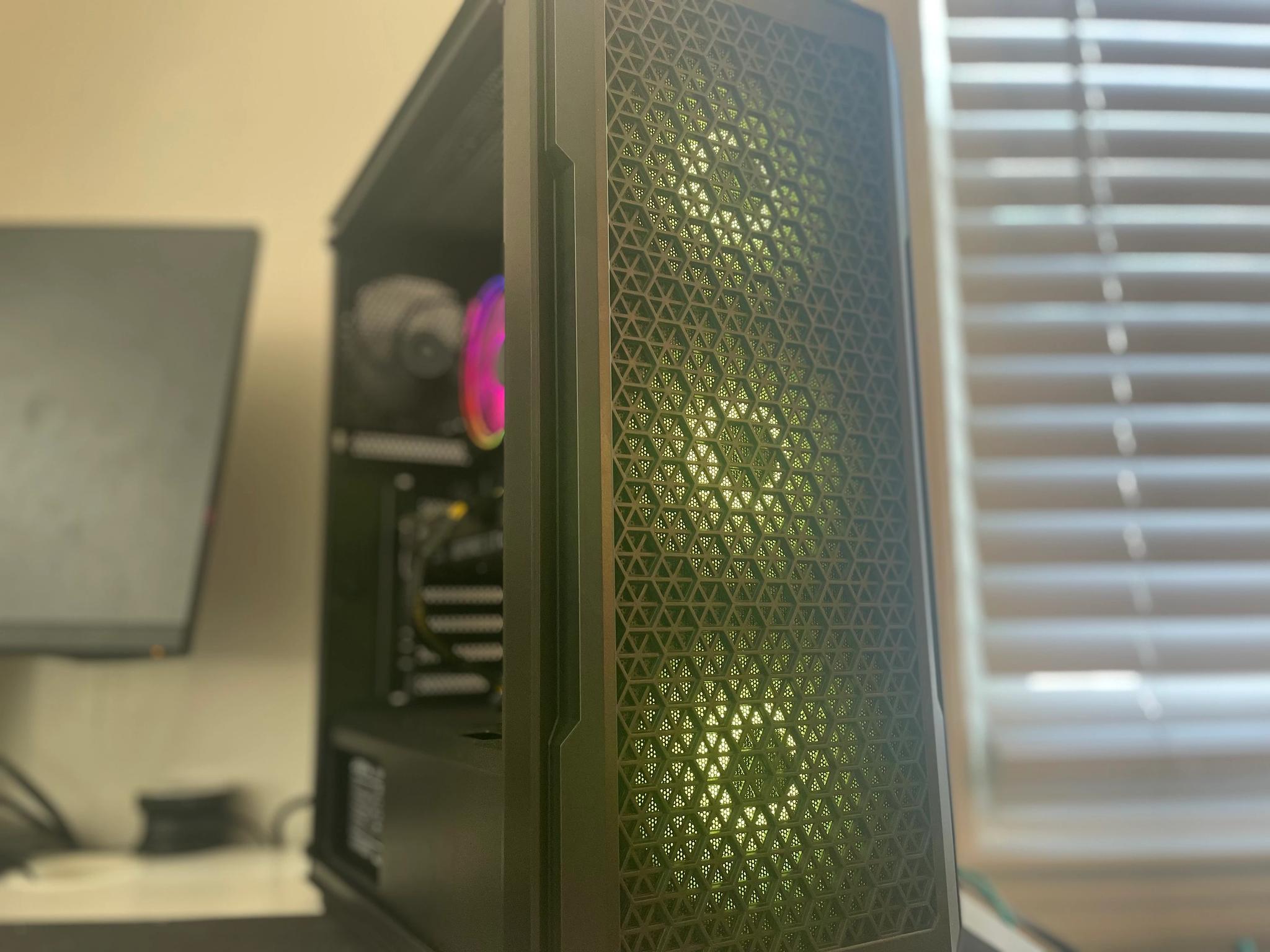 LIME - Mid-Range Gaming PC - Ryzen 5 3600x & 1660ti
