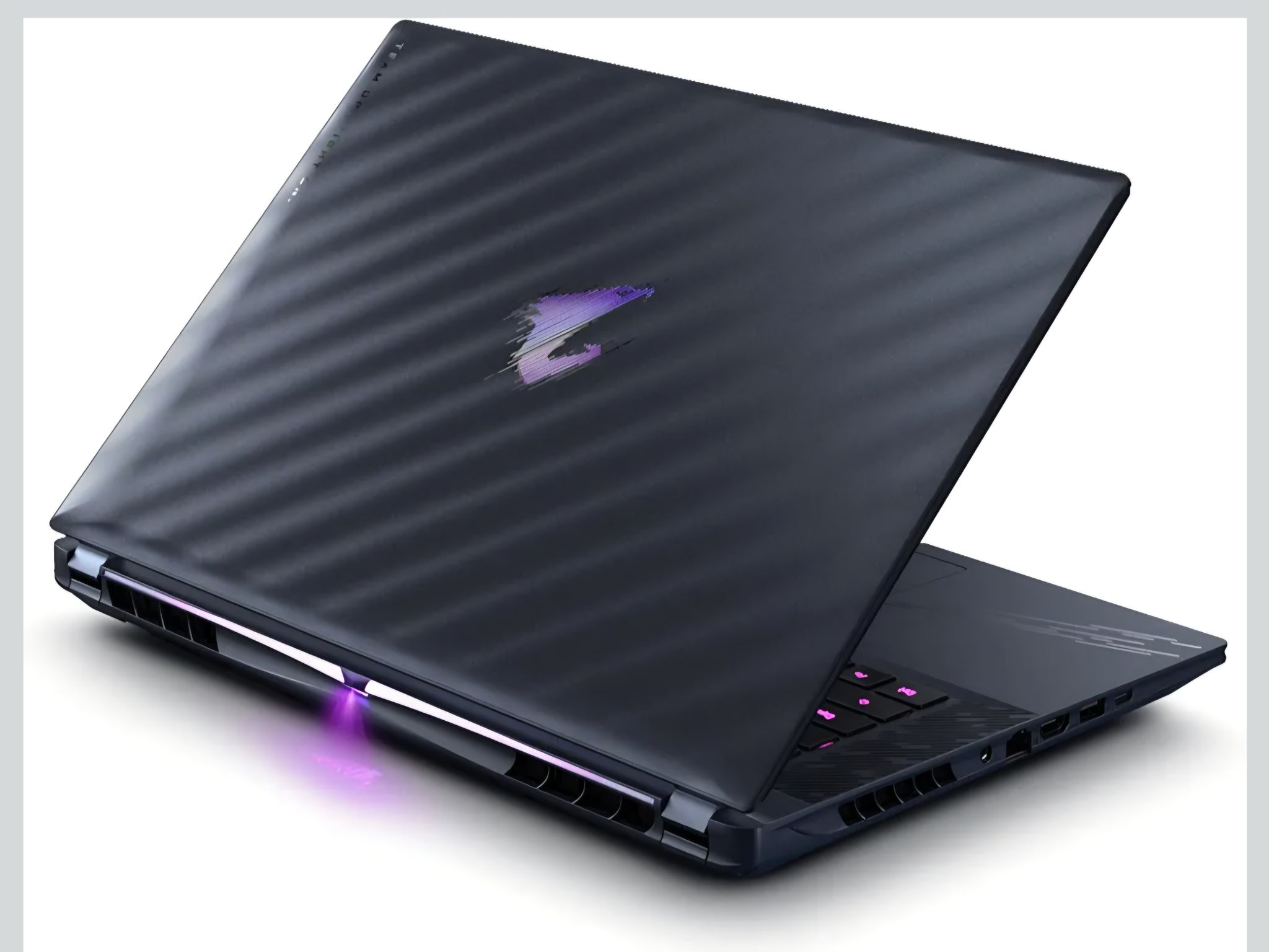 Gigabyte Auros Master Gaming Laptop RTX 5070Ti l Intel I9 275HX l 32GB DDR5 l 1600p 240Hz OLED