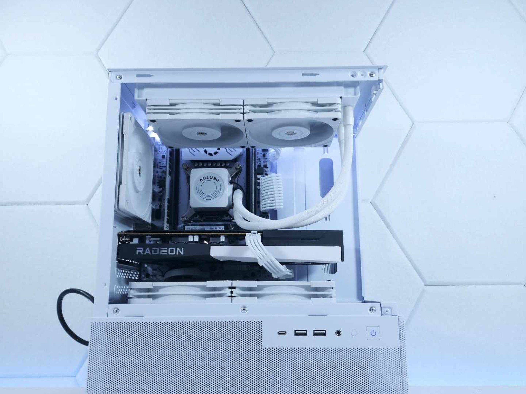 🤍🤍1080p Gaming | RX 6600 | Core i7 5820K | 16GB 3000MHz* | 512GB M.2 SSD
