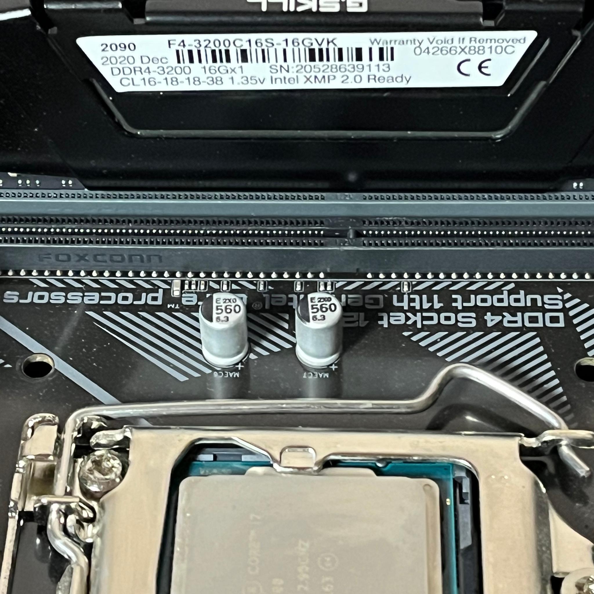 Intel PC Builder Bundle | i7-10700 | Gigabyte Z590 | 32GB DDR4 3200 CL16