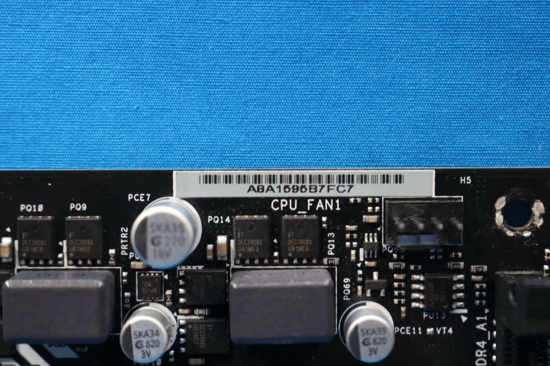 *Newest BIOS* ASRock A320M/ac AMD Socket AM4 MicroATX DDR4 Desktop Motherboard No I/O Shield