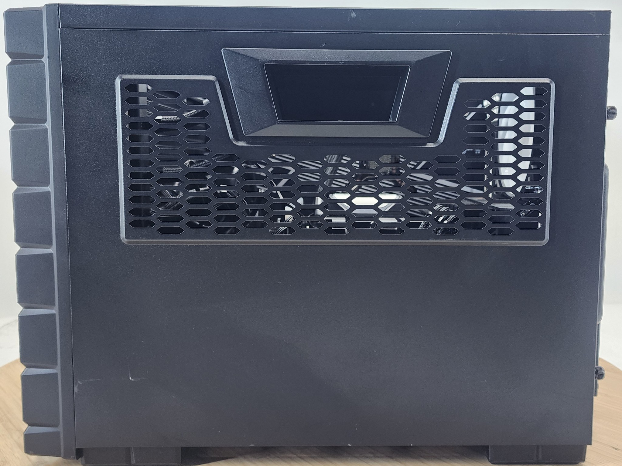 Gaming PC Ryzen 7 7700X 16GB RAM 1TB SSD RX 6750 XT 12GB Windows 11 Computer