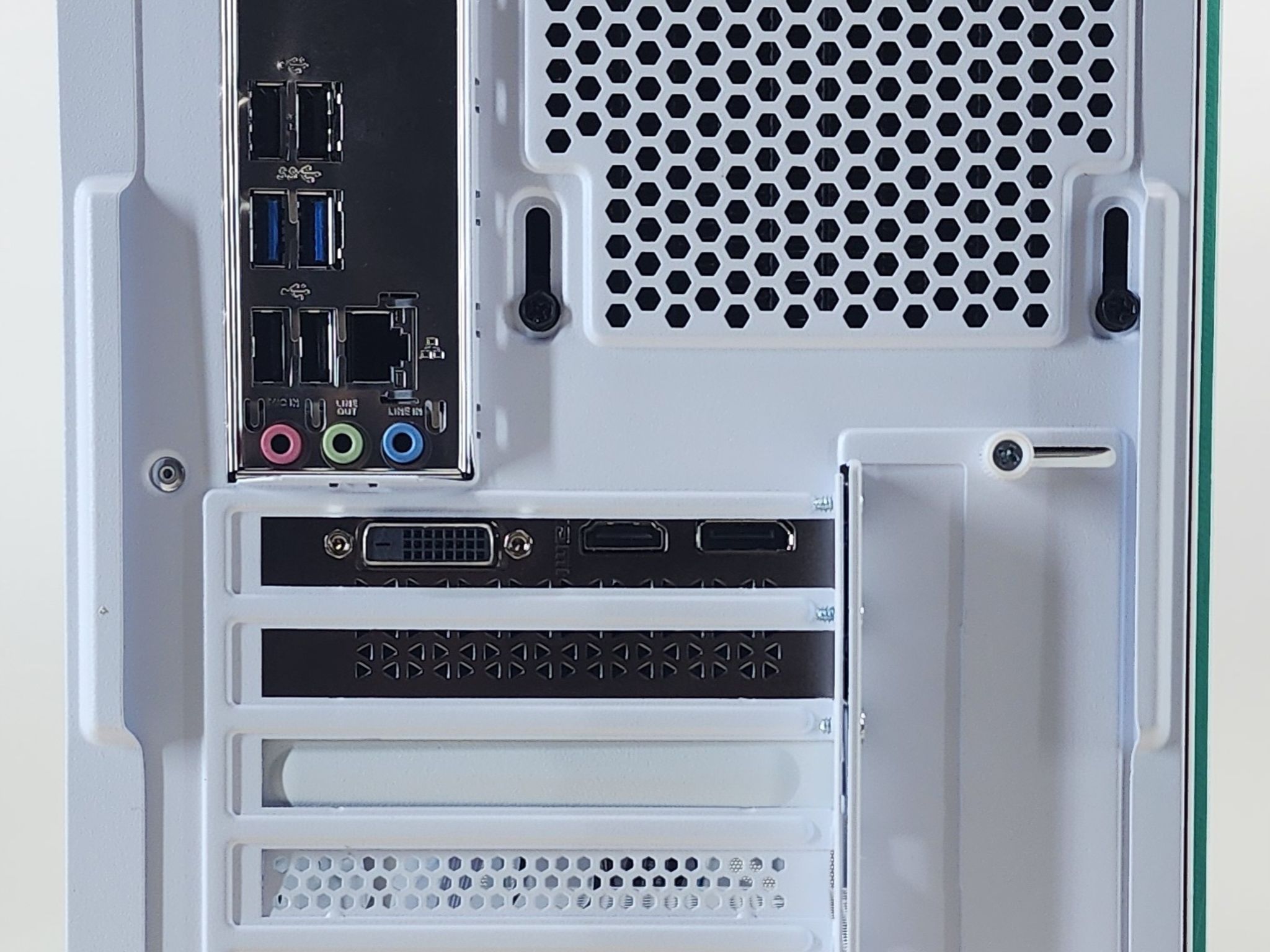 Gaming PC i5-10400F 8GB RAM 128GB SSD + 500GB HDD RTX 3050 6GB Win11 Computer