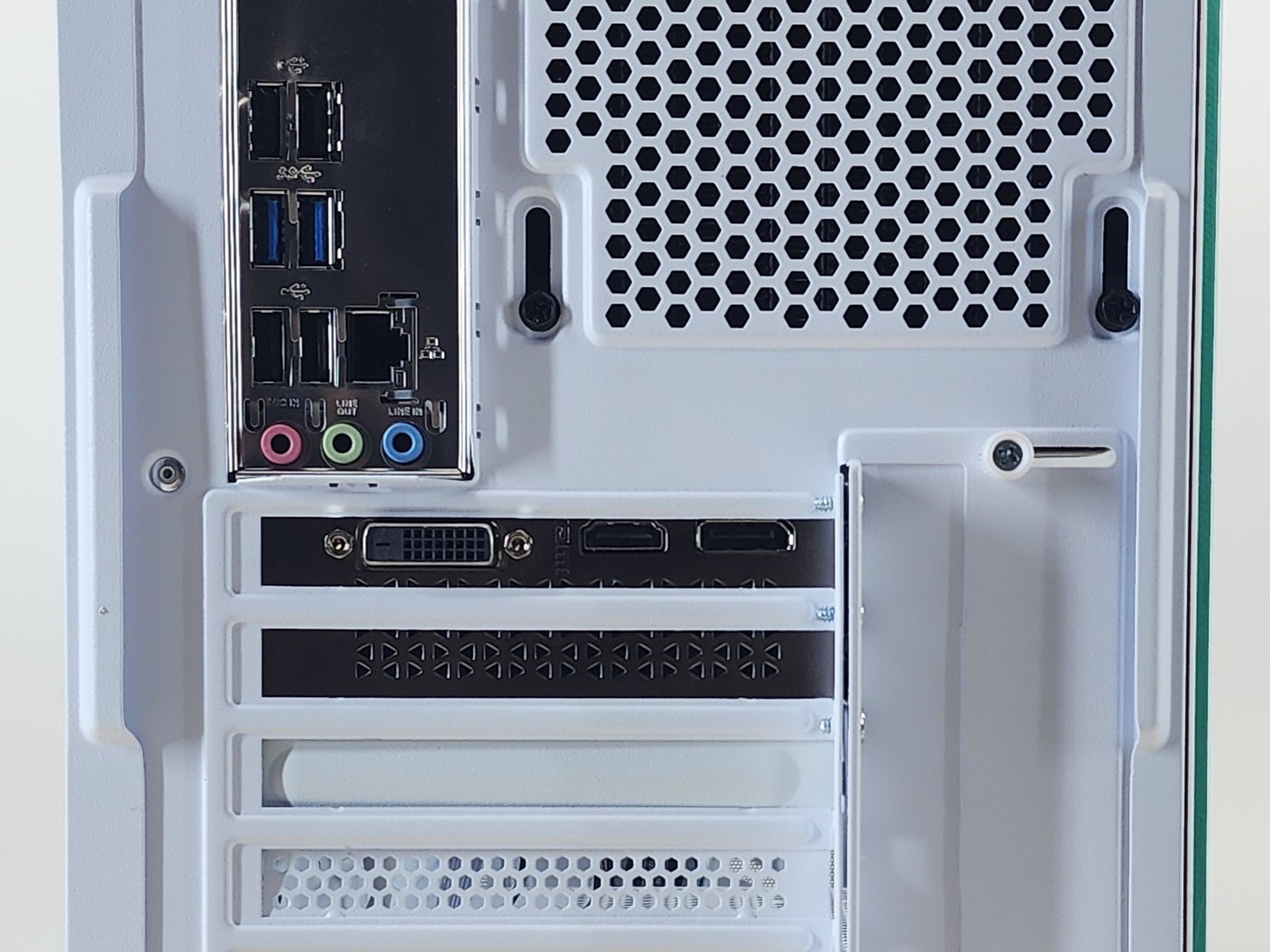 Gaming PC i5-10400F 8GB RAM 128GB SSD + 500GB HDD RTX 3050 6GB Win11 Computer
