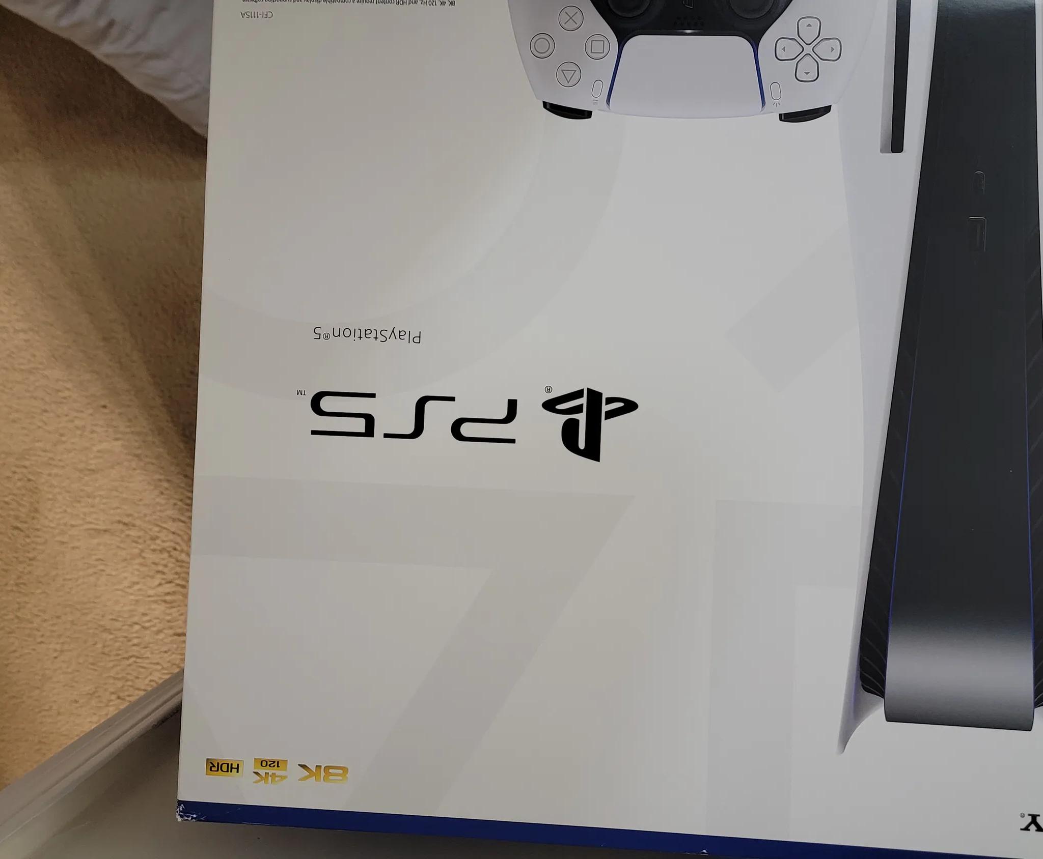 PlayStation 5 (Disc Ver.) Comes with 5 games, 2 Controllers, Media Remote and more (see description)