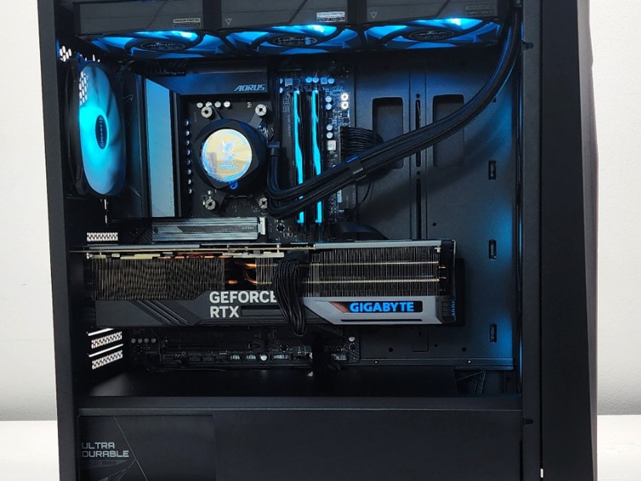 Serious Performance Gaming Beast - ALL NEW - ALL Gigabyte 7800X3D/4090 - READ DESCRIPTION!!!