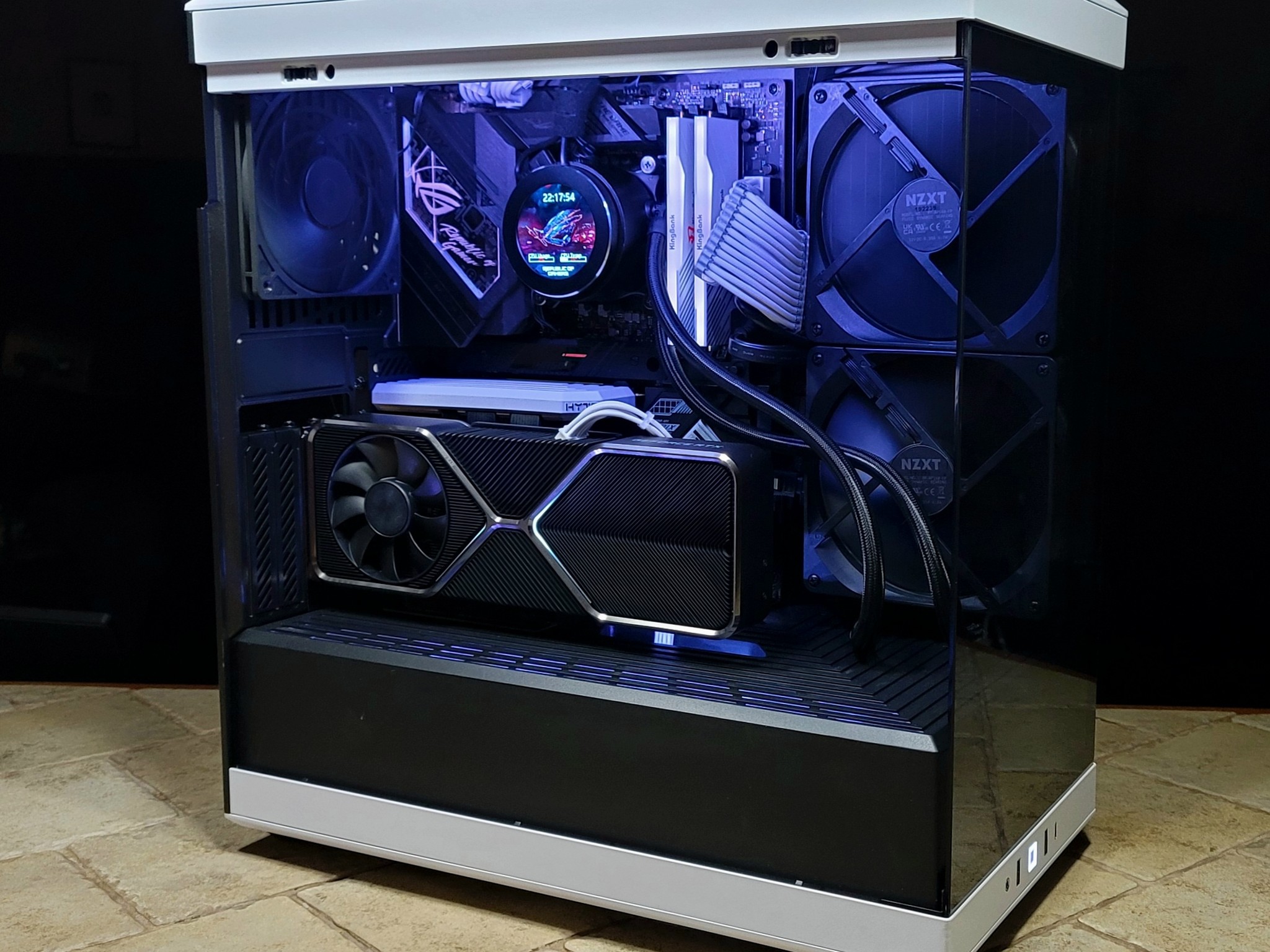Black & Hyte--12900K, RTX 3080TI FE, 32 GB DDR5 6400, 2TB Samsng 980 PRO, Kraken 280mm, RM 1000x