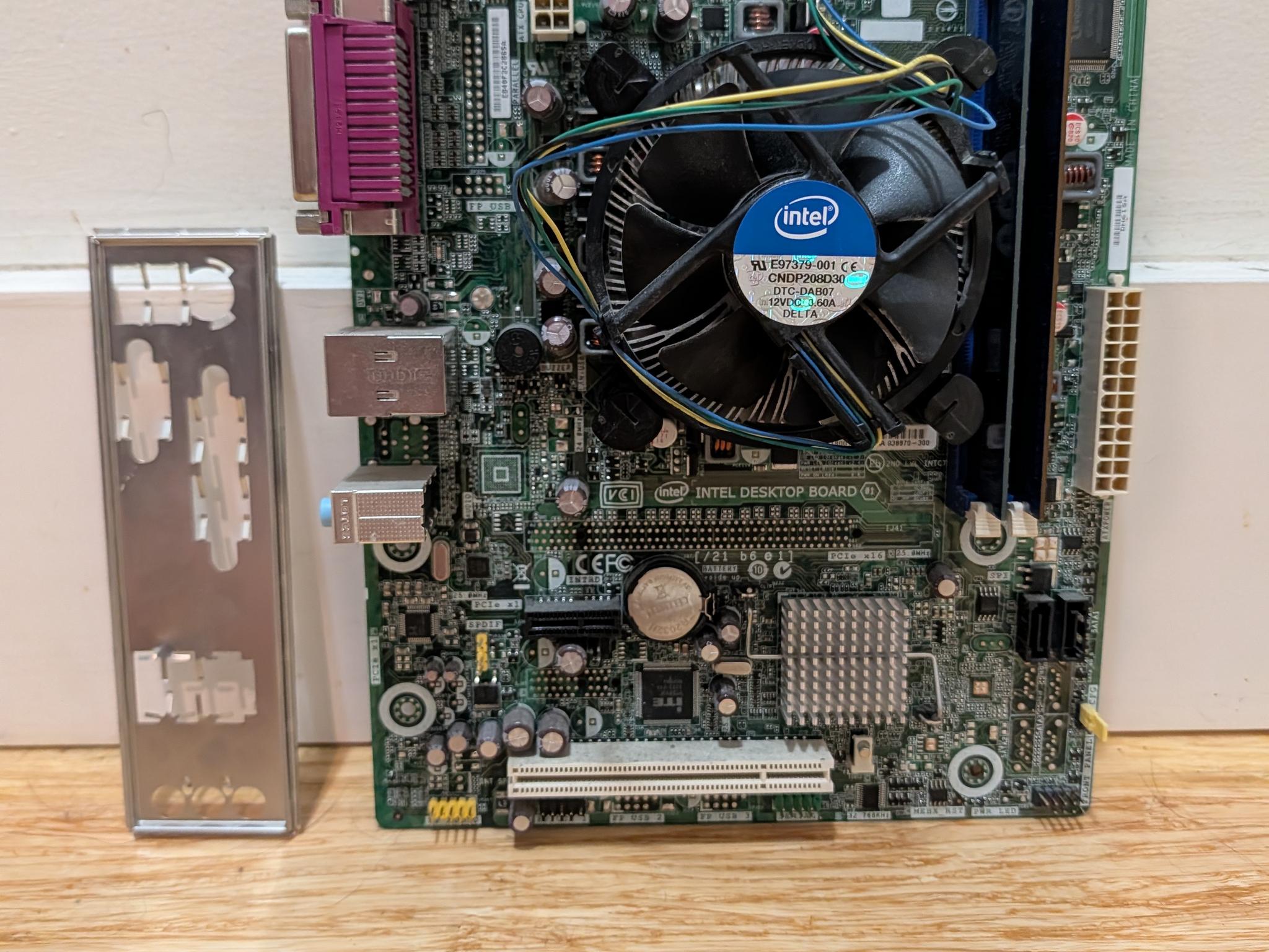 Motherboard bundle | Intel LGA 1155 | I3 2100 | 4gb ram | Stock cooler|