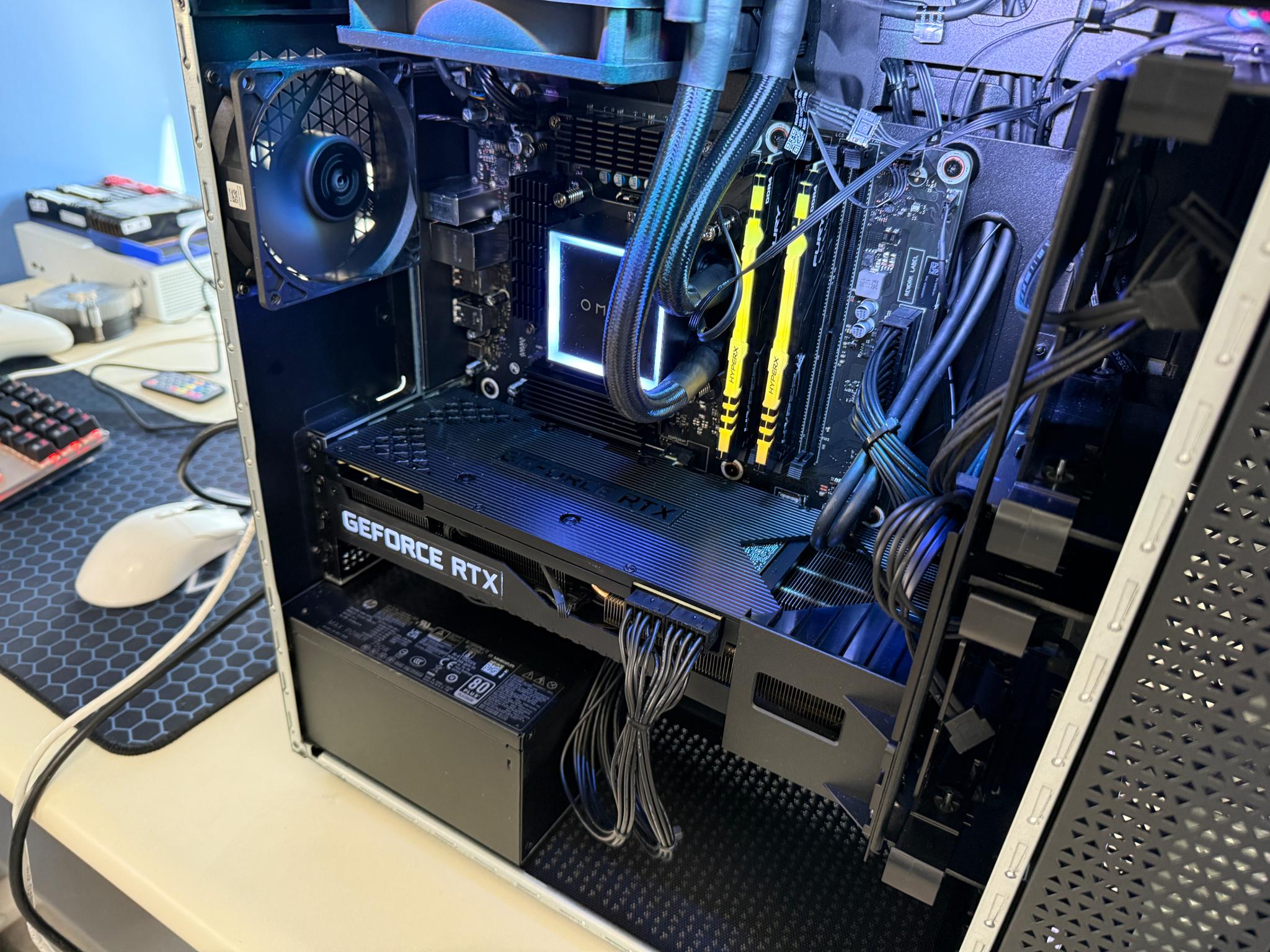 HP Omen 30L Gaming Desktop Ryzen 9 5900X RTX 3090 32GB RAM