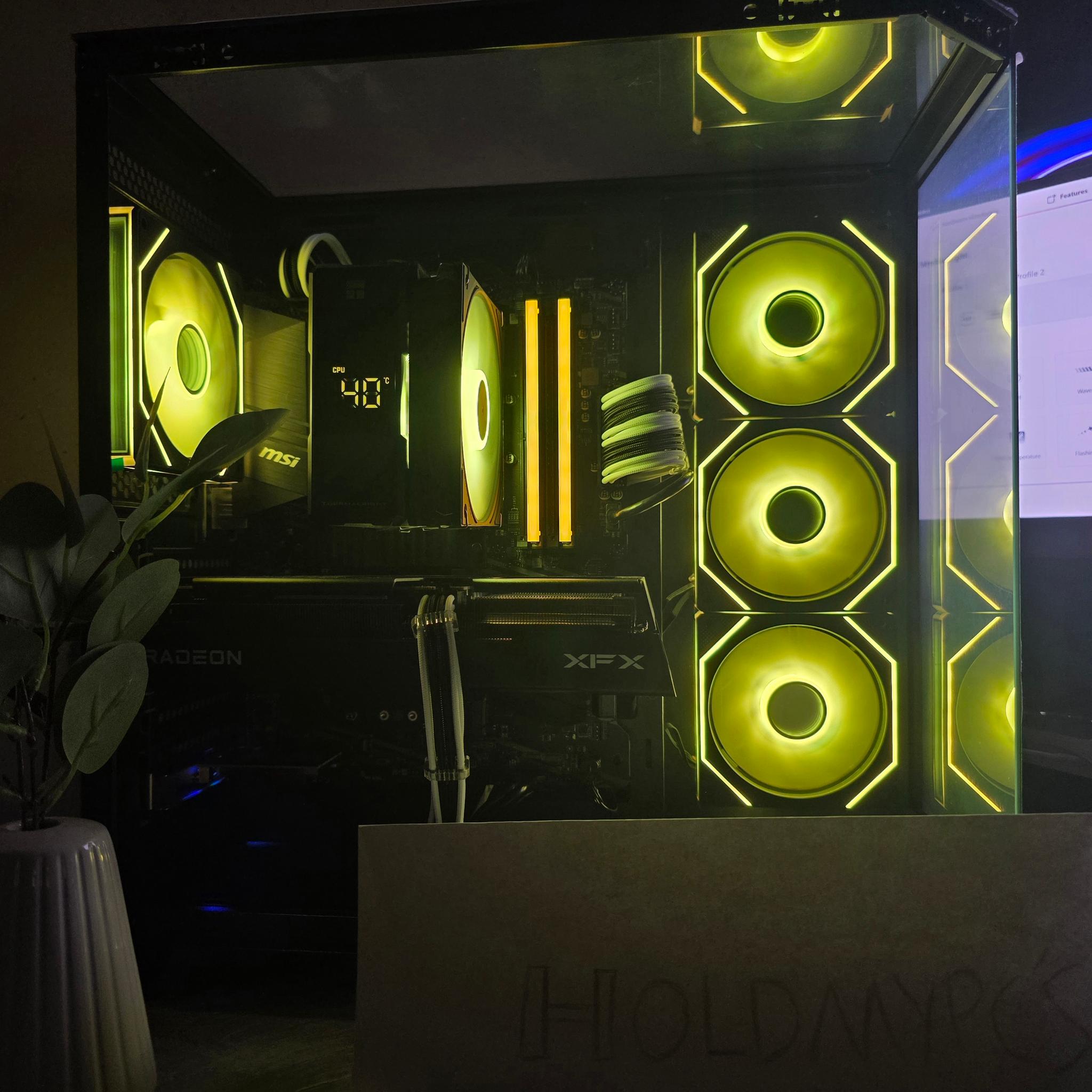 Gaminc PC! Ryzen 9060XT, 5700X, 1TB SSD, 32GB DDR4, RGB